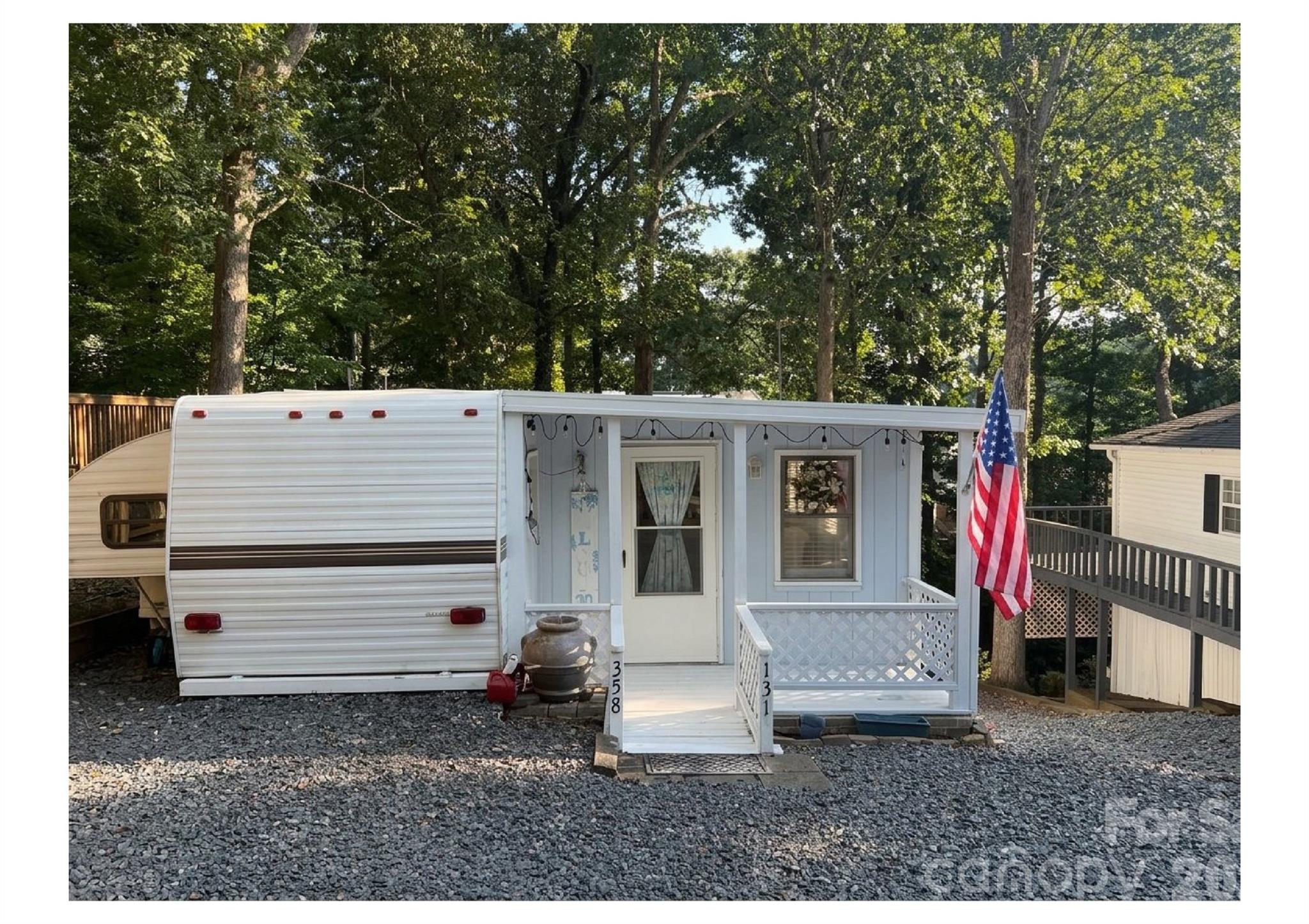 131 Pier Avenue Property Photo 1