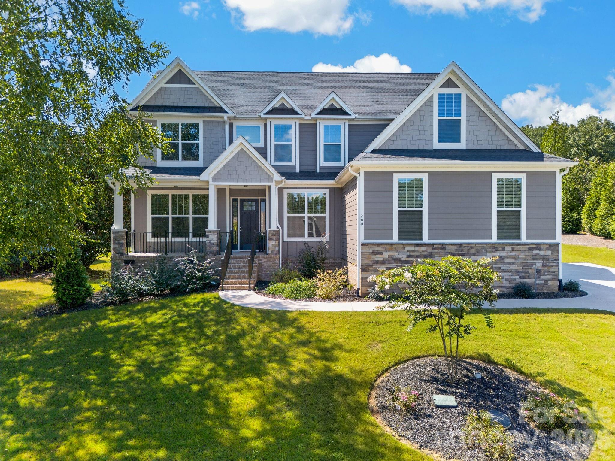 200 Lord Byron Lane