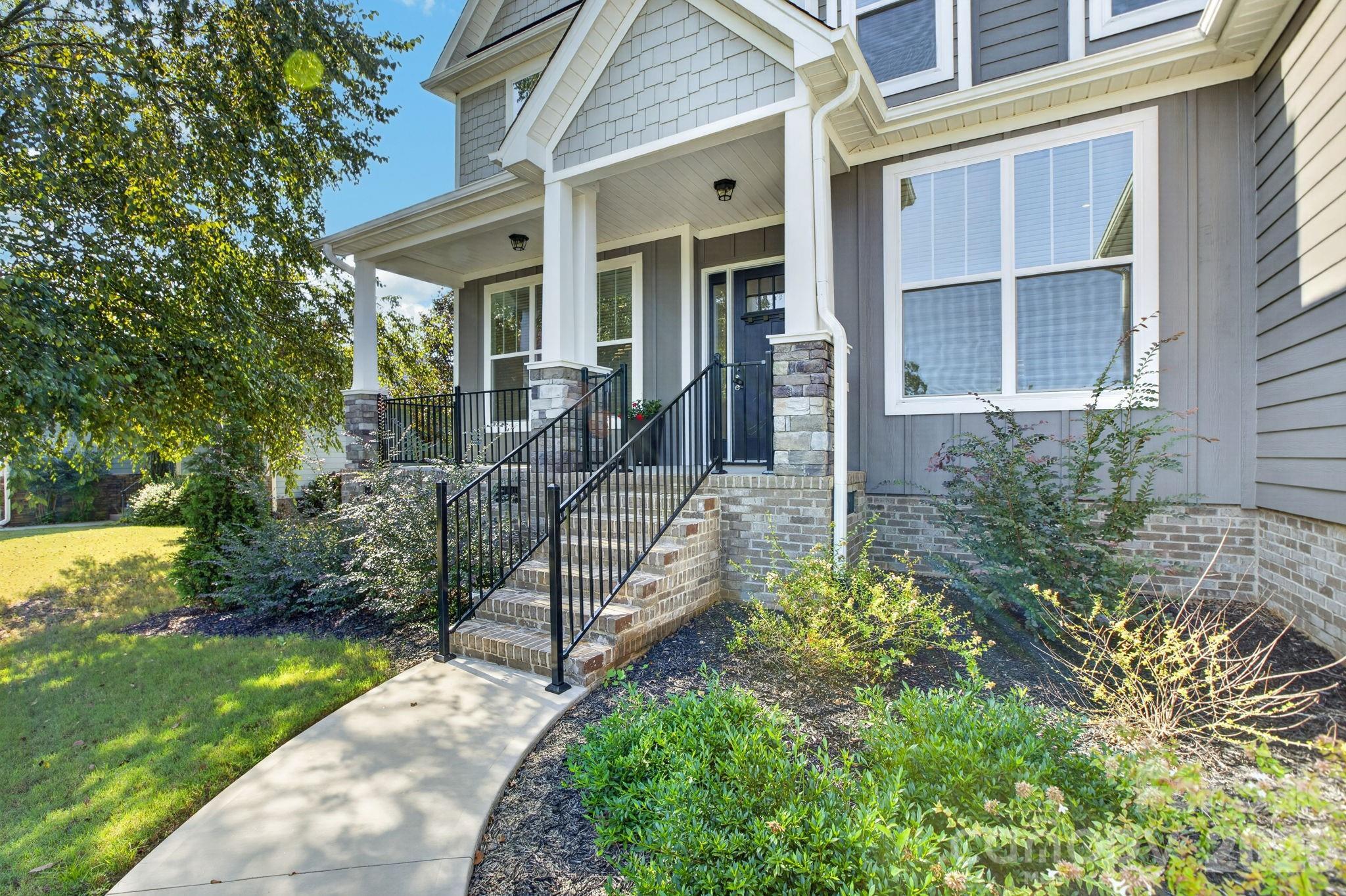 200 Lord Byron Lane Property Photo 2