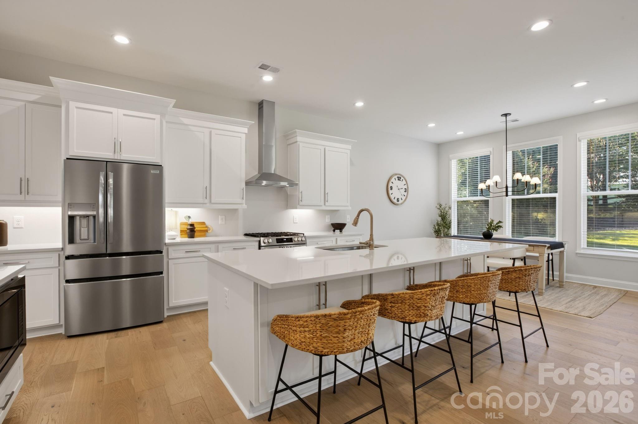 200 Lord Byron Lane Property Photo 10