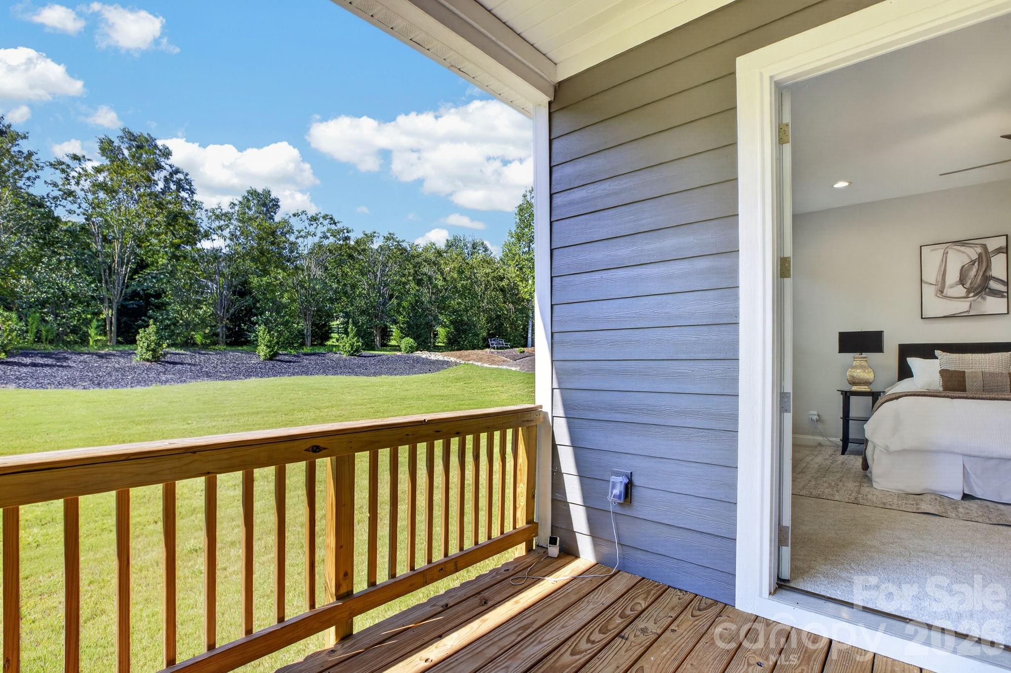 200 Lord Byron Lane Property Photo 20