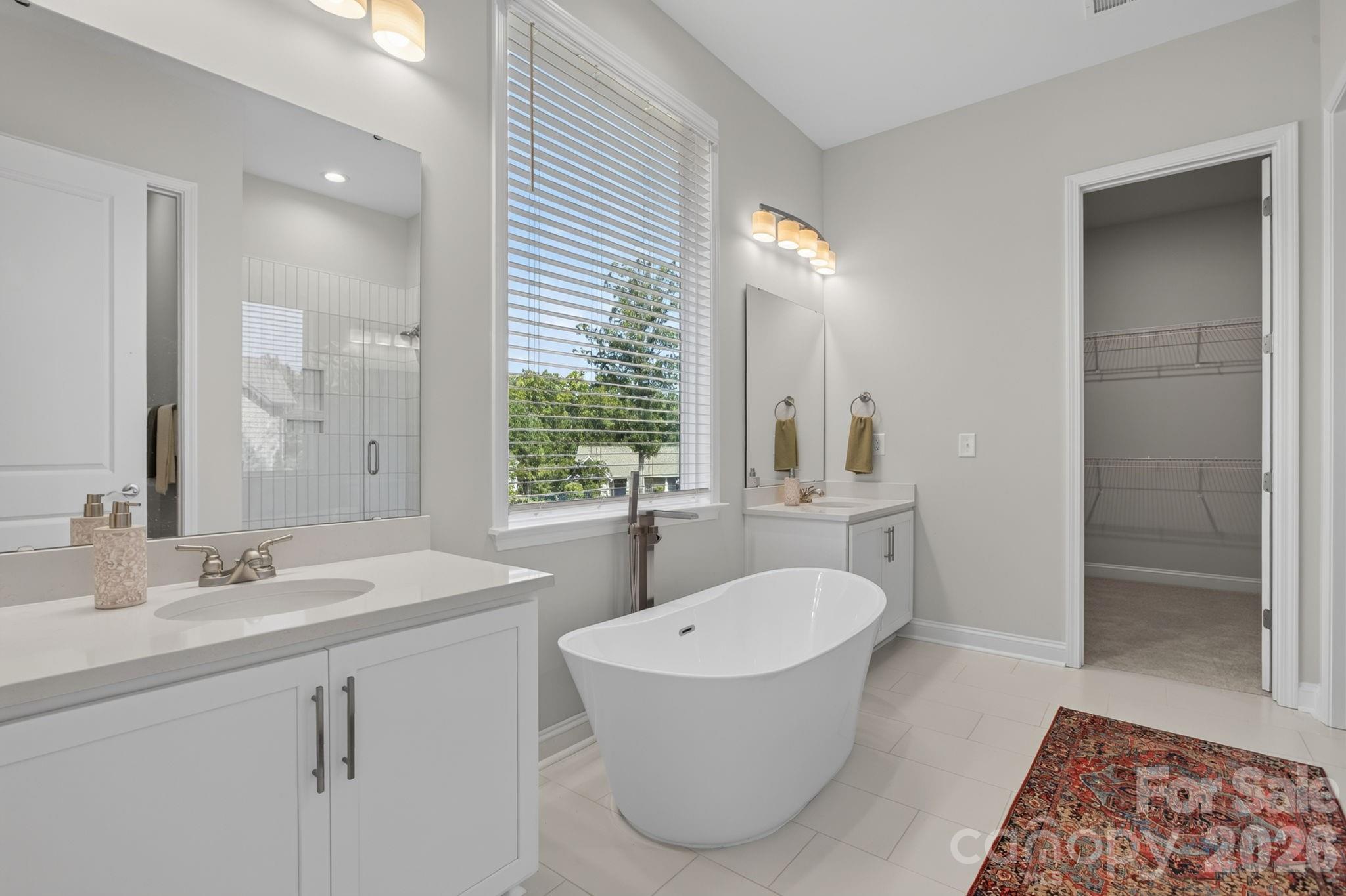200 Lord Byron Lane Property Photo 21
