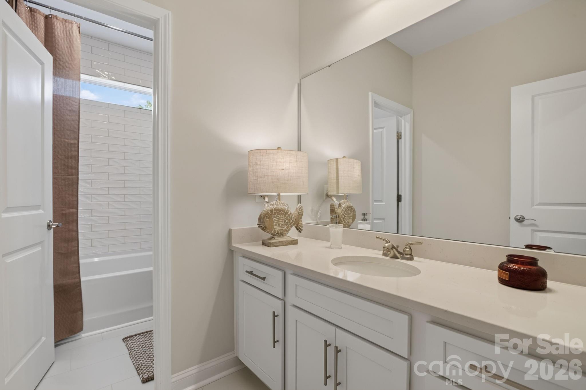 200 Lord Byron Lane Property Photo 31