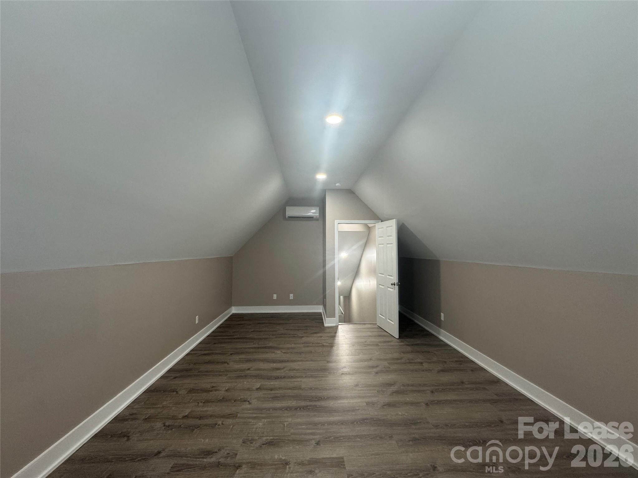 2002 Plain Field Drive Property Photo 20
