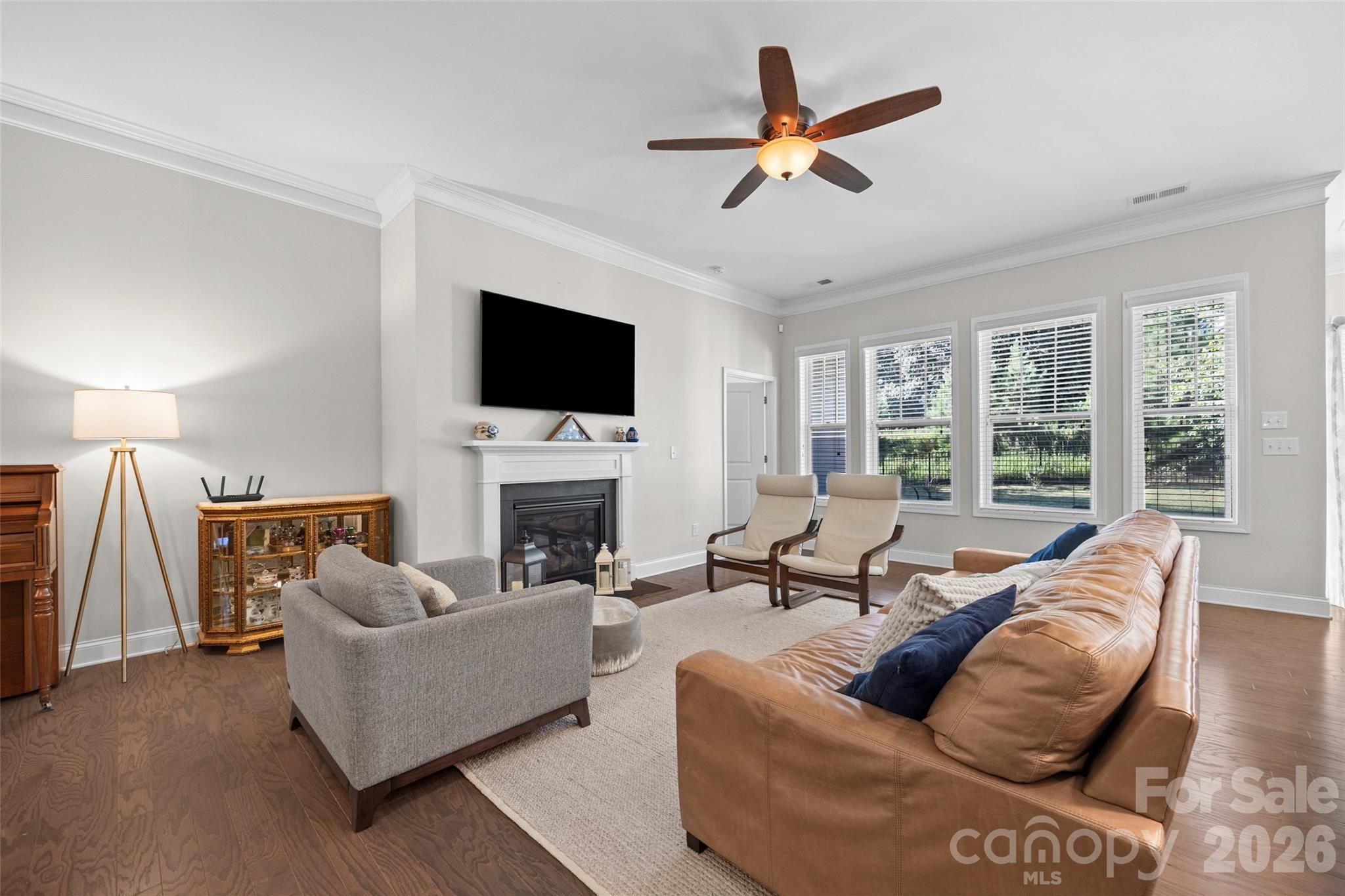 7063 Chrysanthemum Road Property Photo 9
