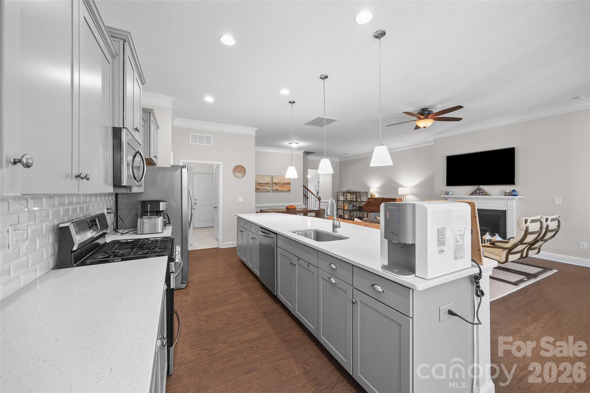 7063 Chrysanthemum Road Property Photo 13