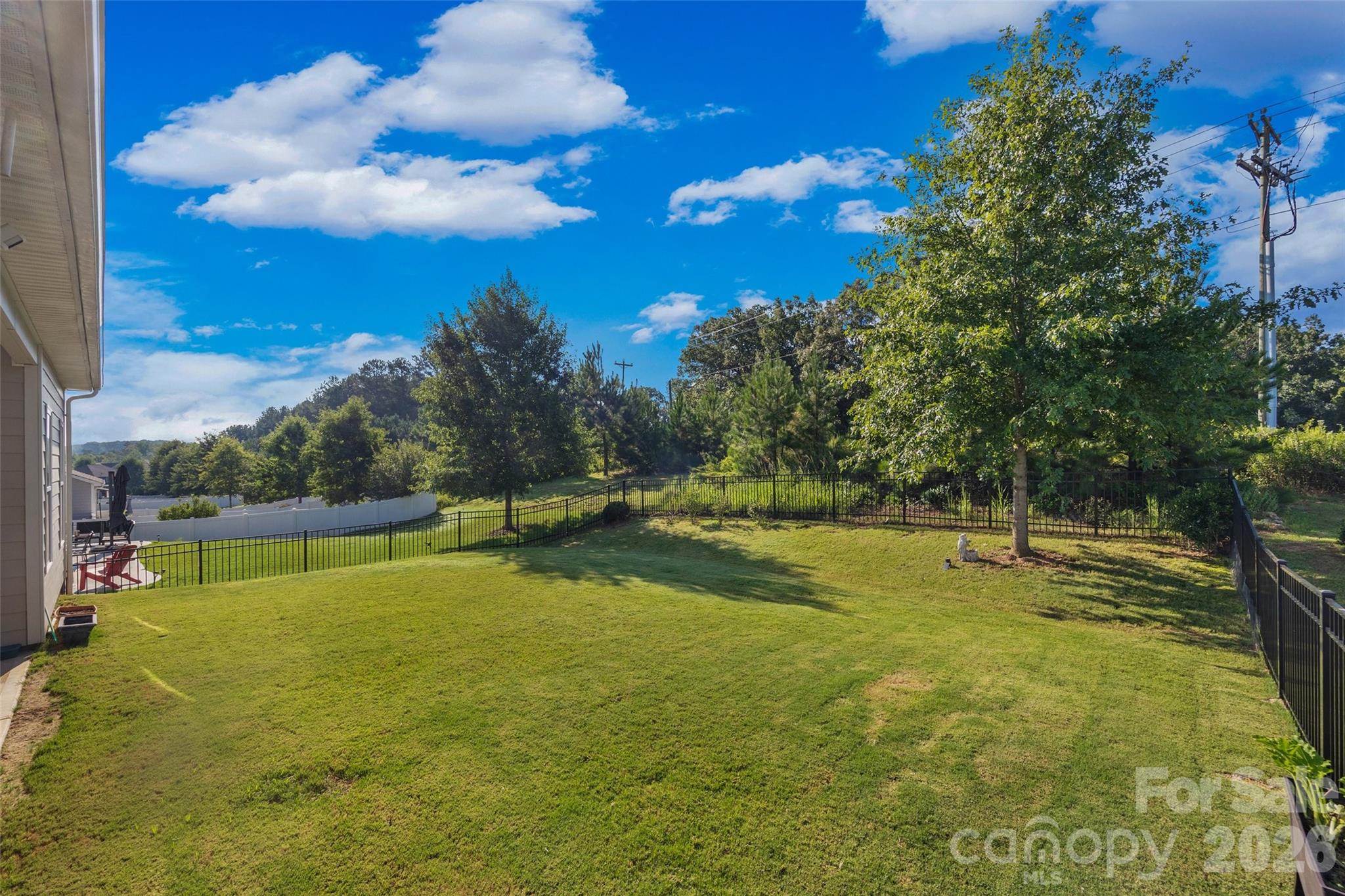 7063 Chrysanthemum Road Property Photo 28