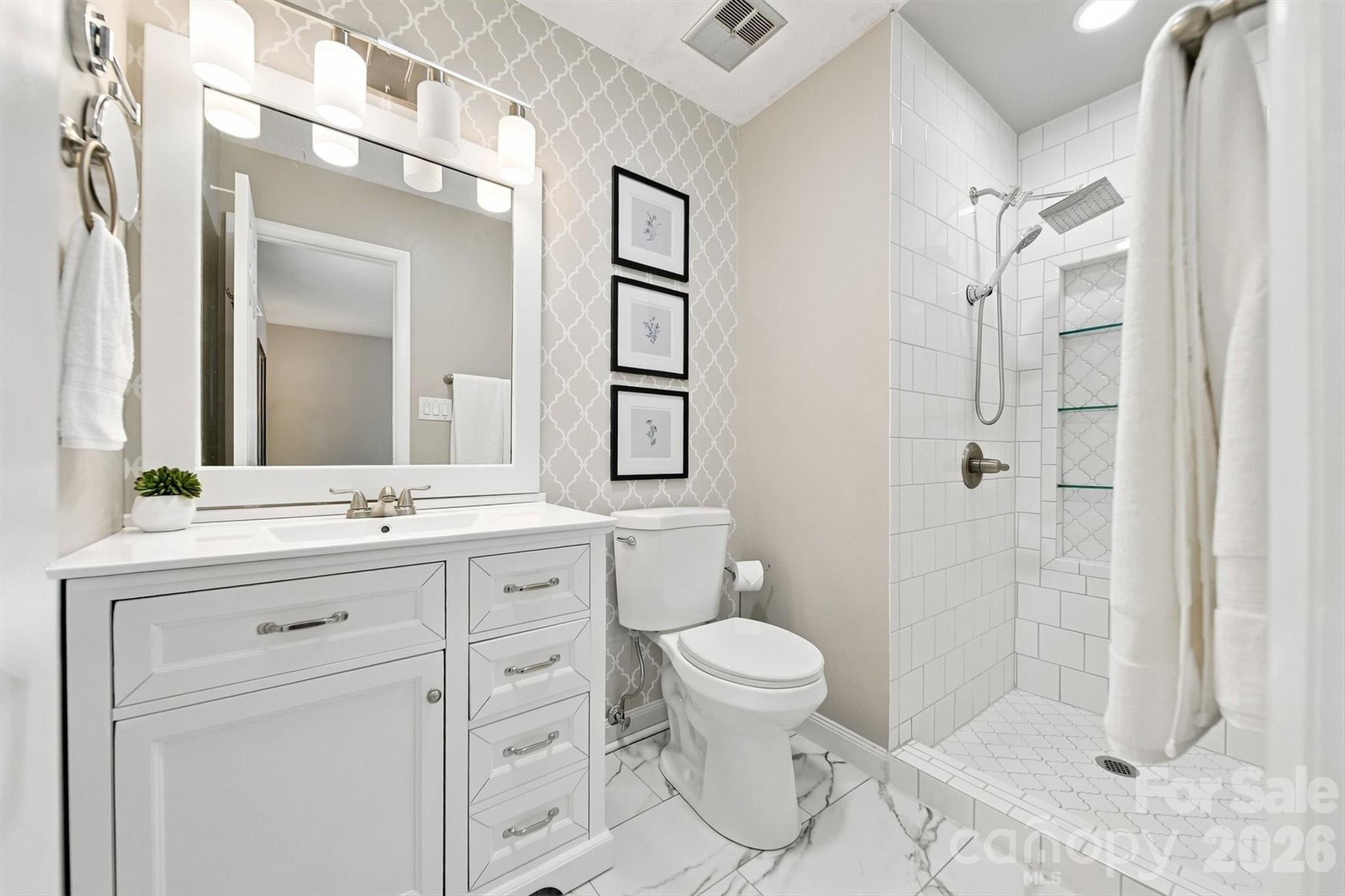 2219 36th Avenue Property Photo 6