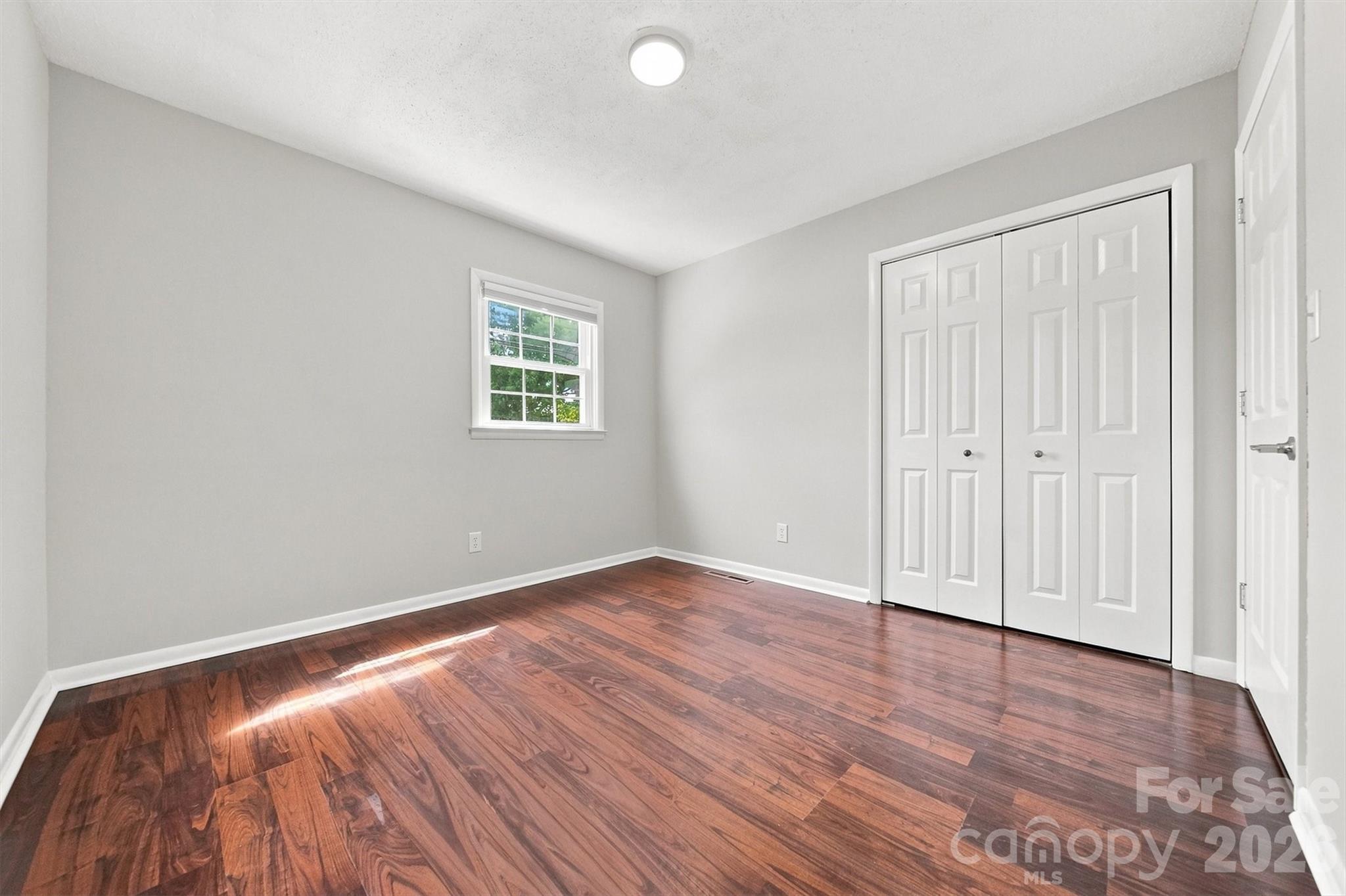 2219 36th Avenue Property Photo 23