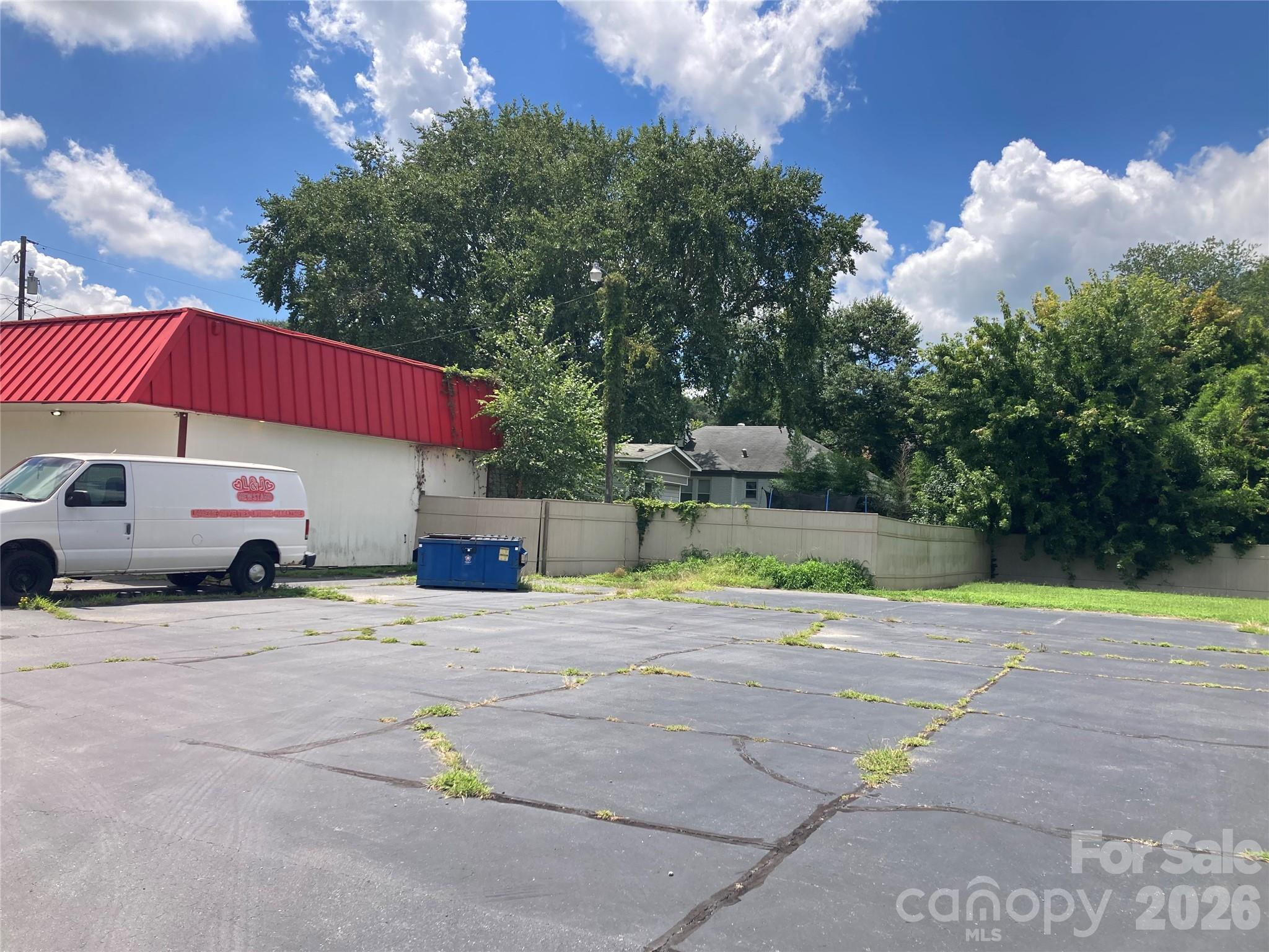 1201 N Cannon Boulevard Property Photo 6