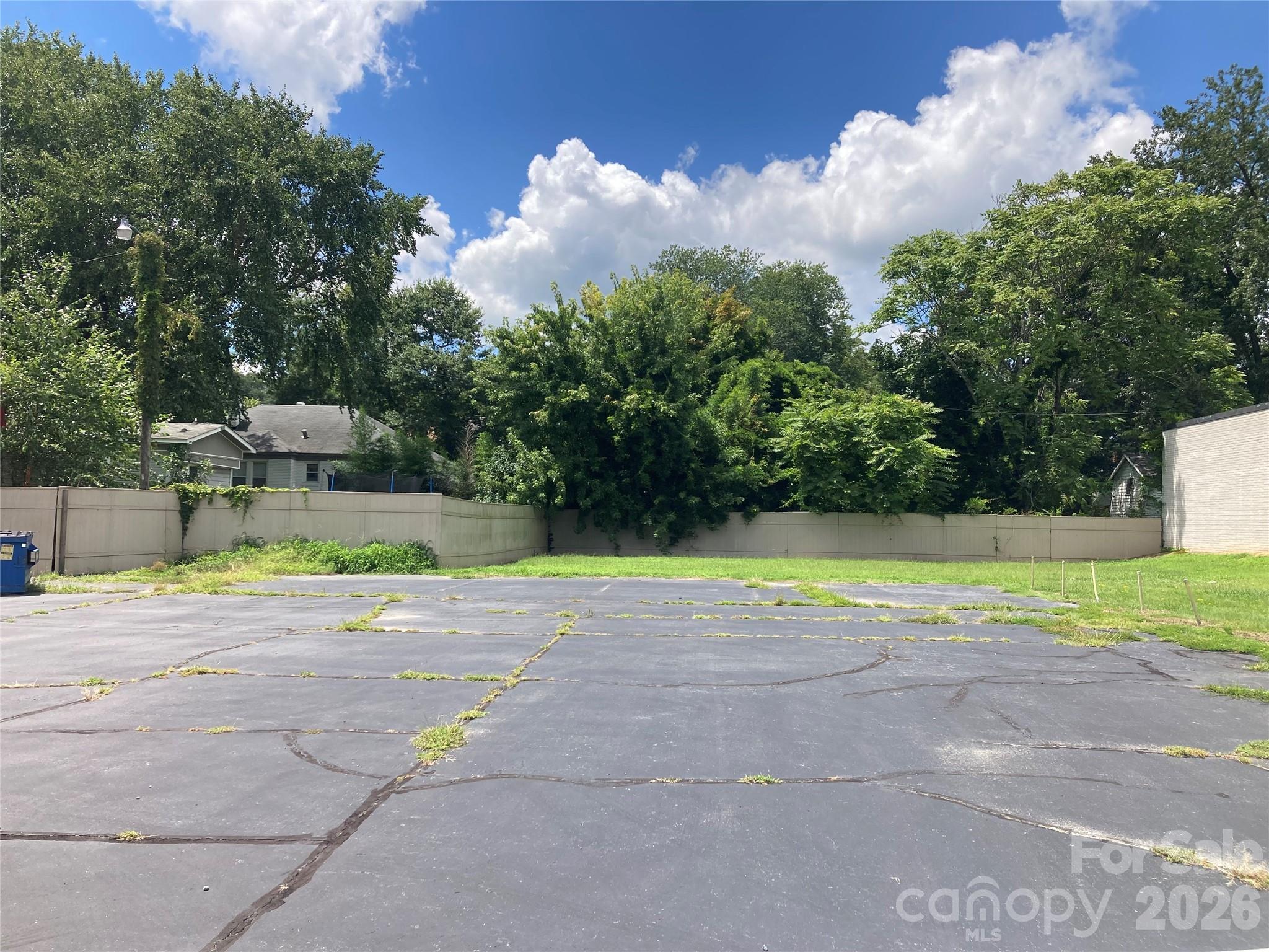 1201 N Cannon Boulevard Property Photo 10