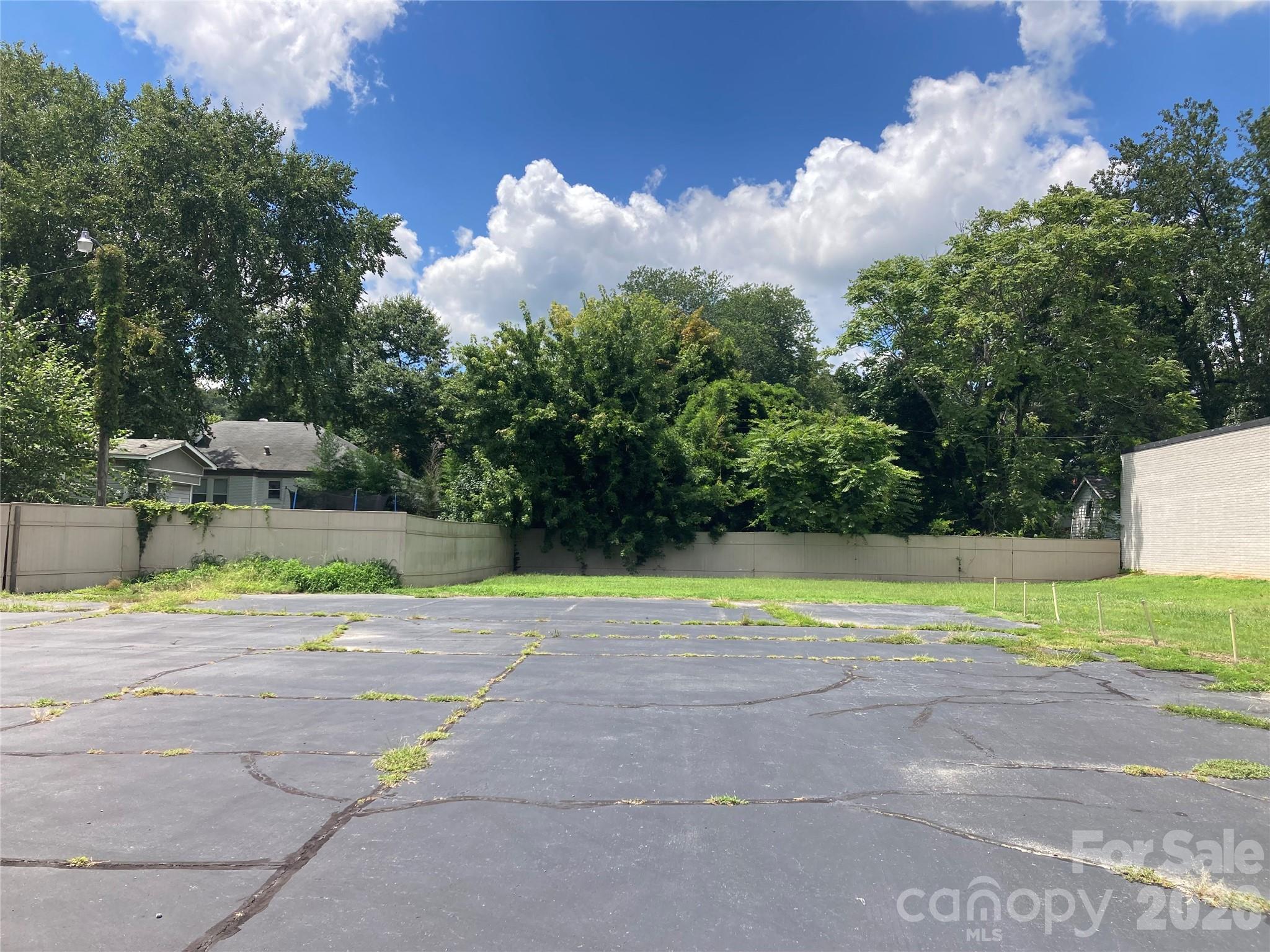1201 N Cannon Boulevard Property Photo 11