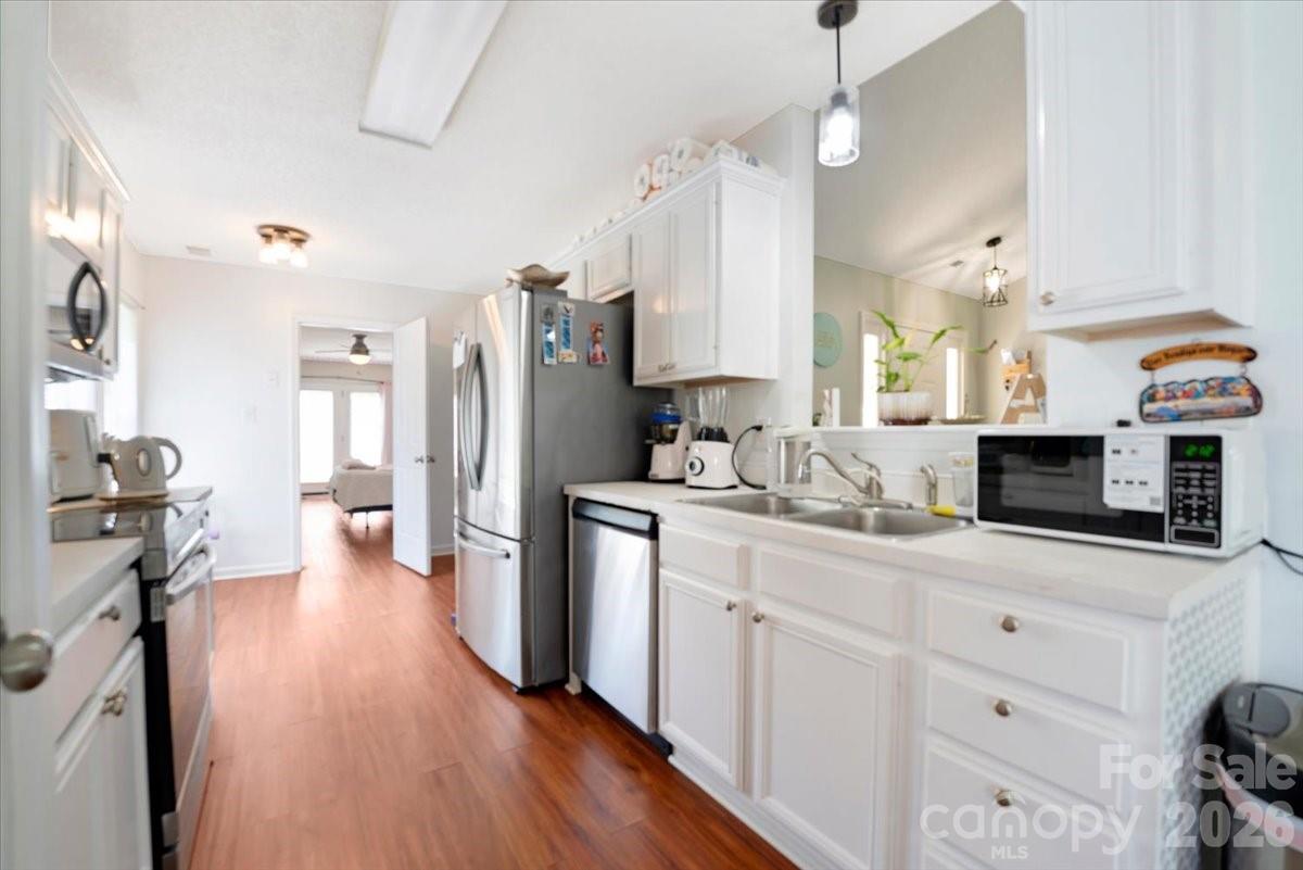 9828 Northwoods Forest Drive Property Photo 14