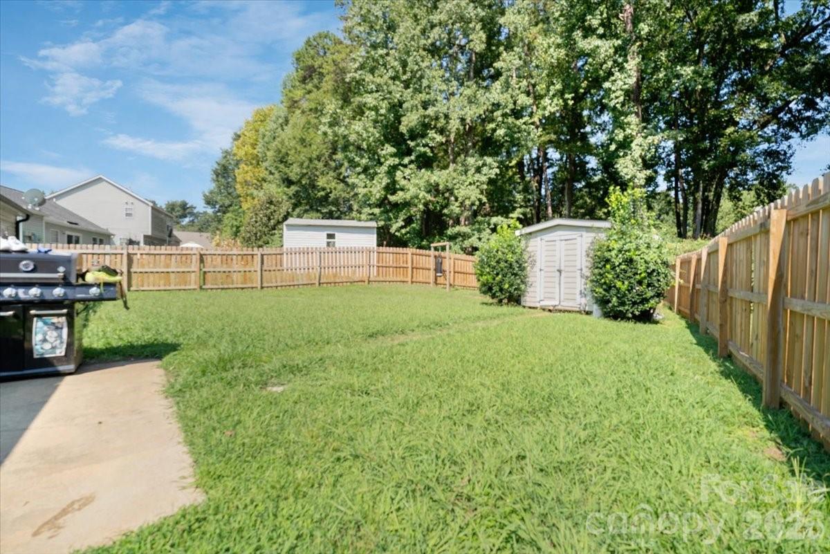 9828 Northwoods Forest Drive Property Photo 29