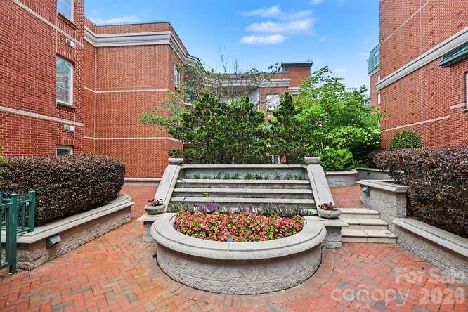 401 N Church Street 607 Property Photo 27