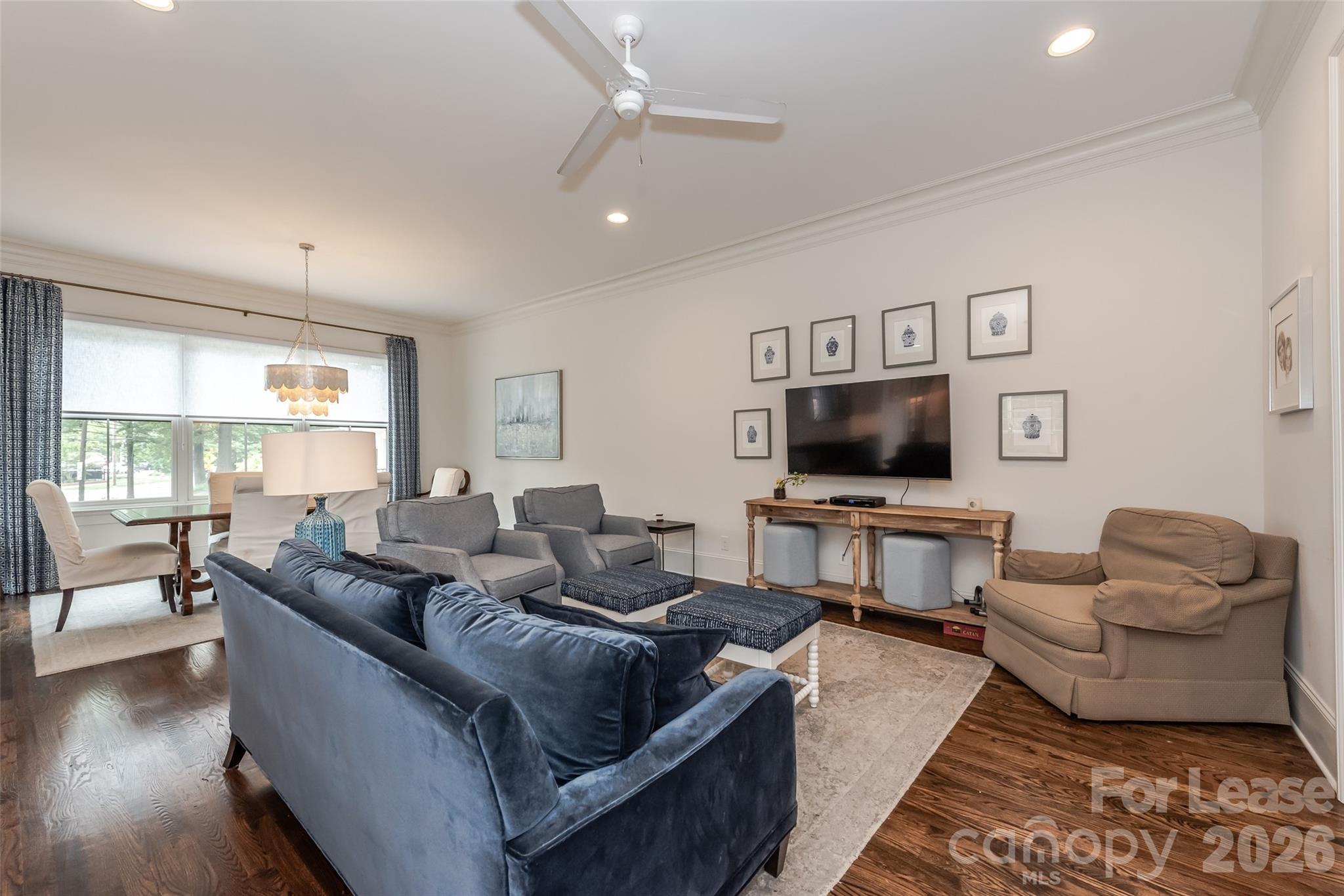 405 Louise Avenue Property Photo 3