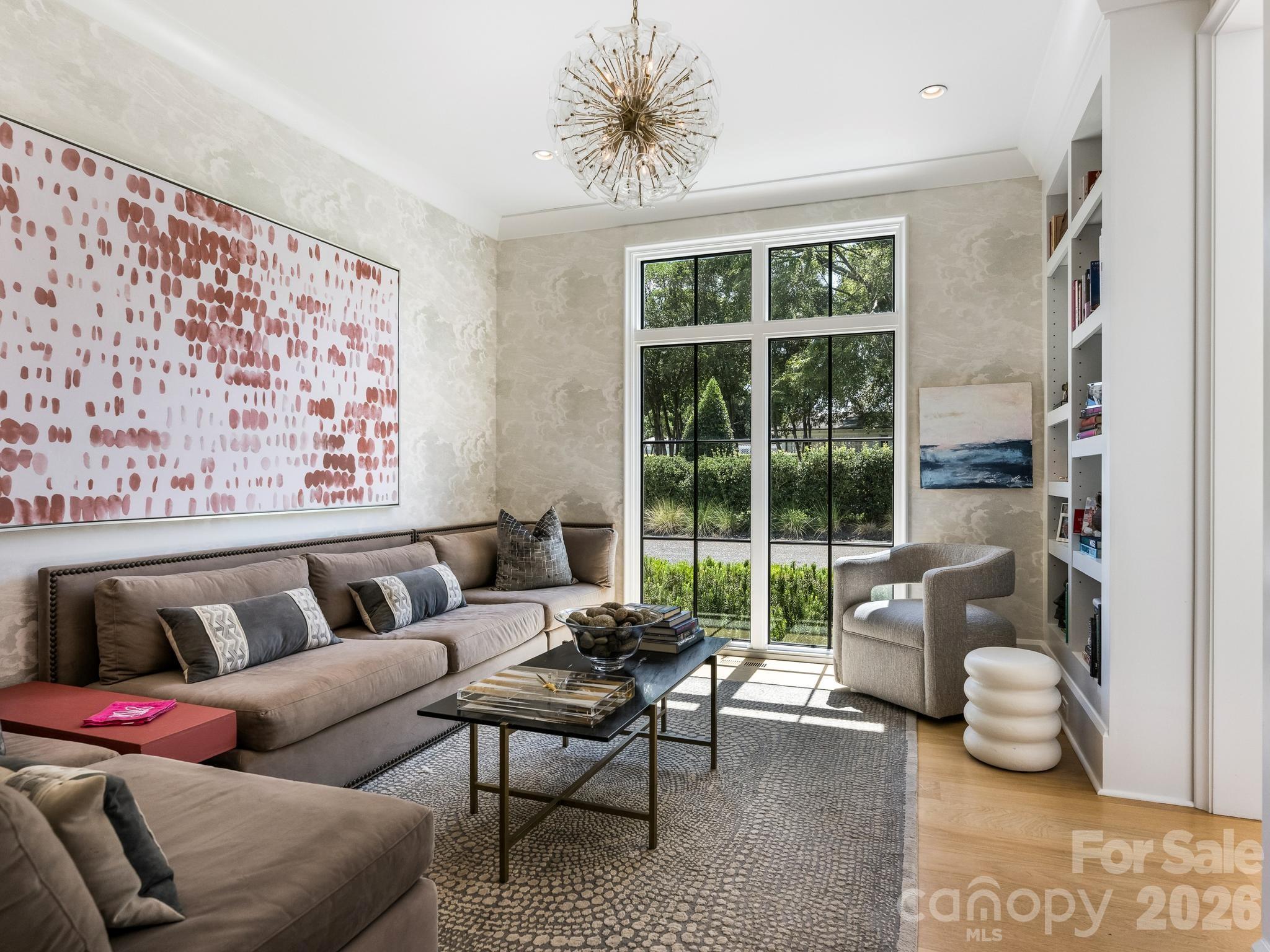 2422 Ferncliff Road Property Photo 8