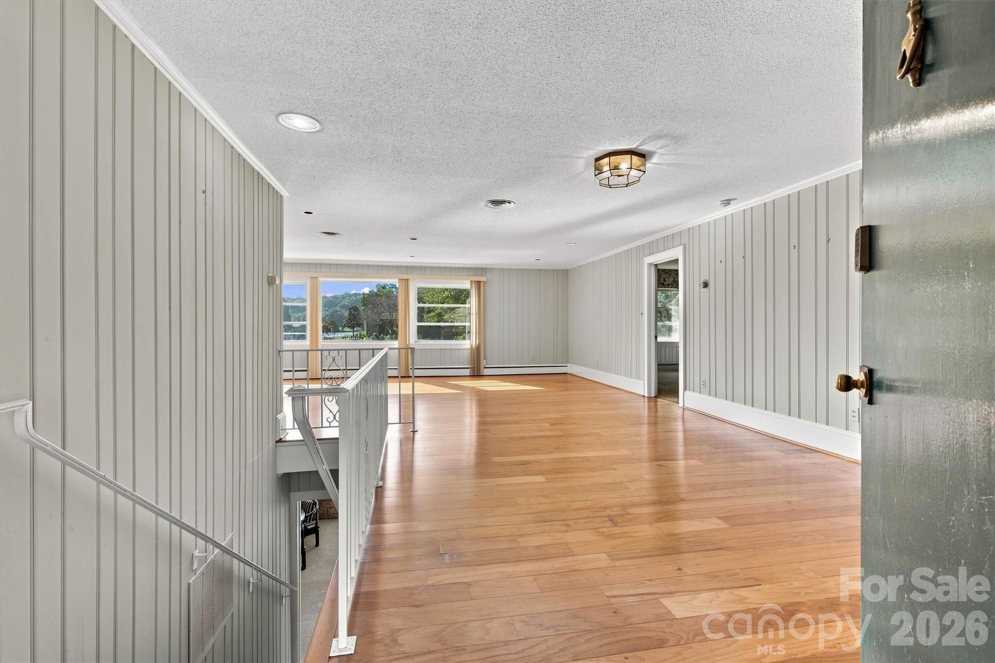 4830 N Center Street Property Photo 10