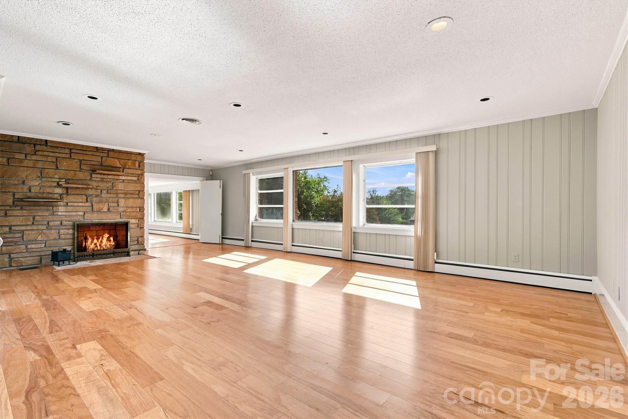 4830 N Center Street Property Photo 14