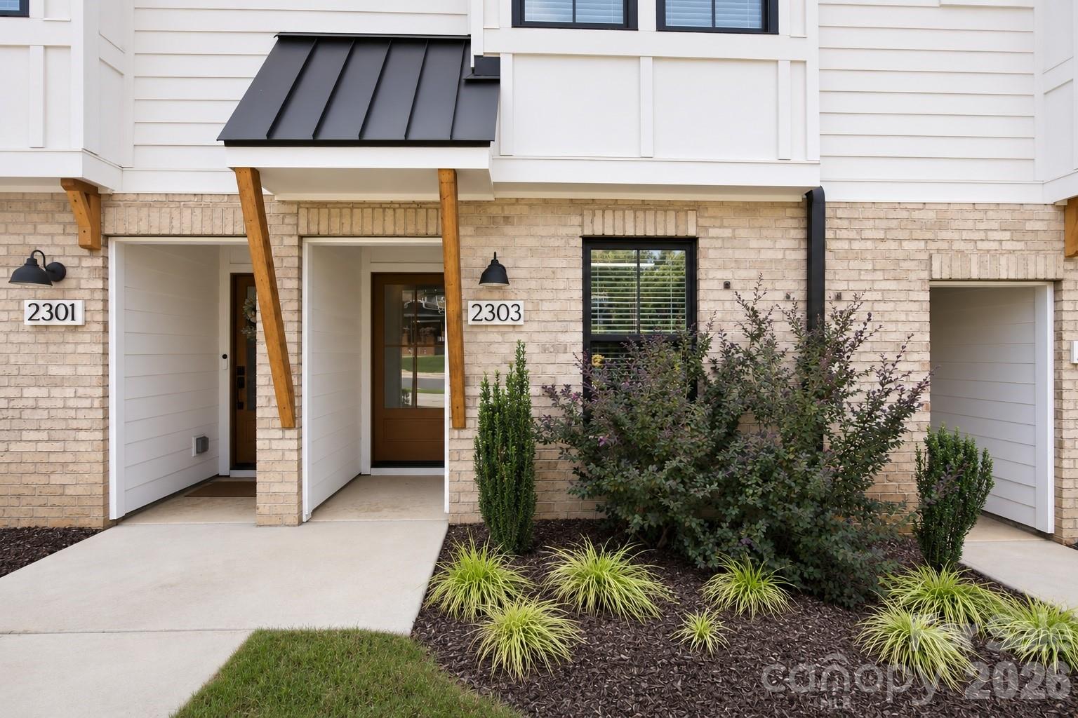2303 Rozzelles Ferry Road Property Photo 4