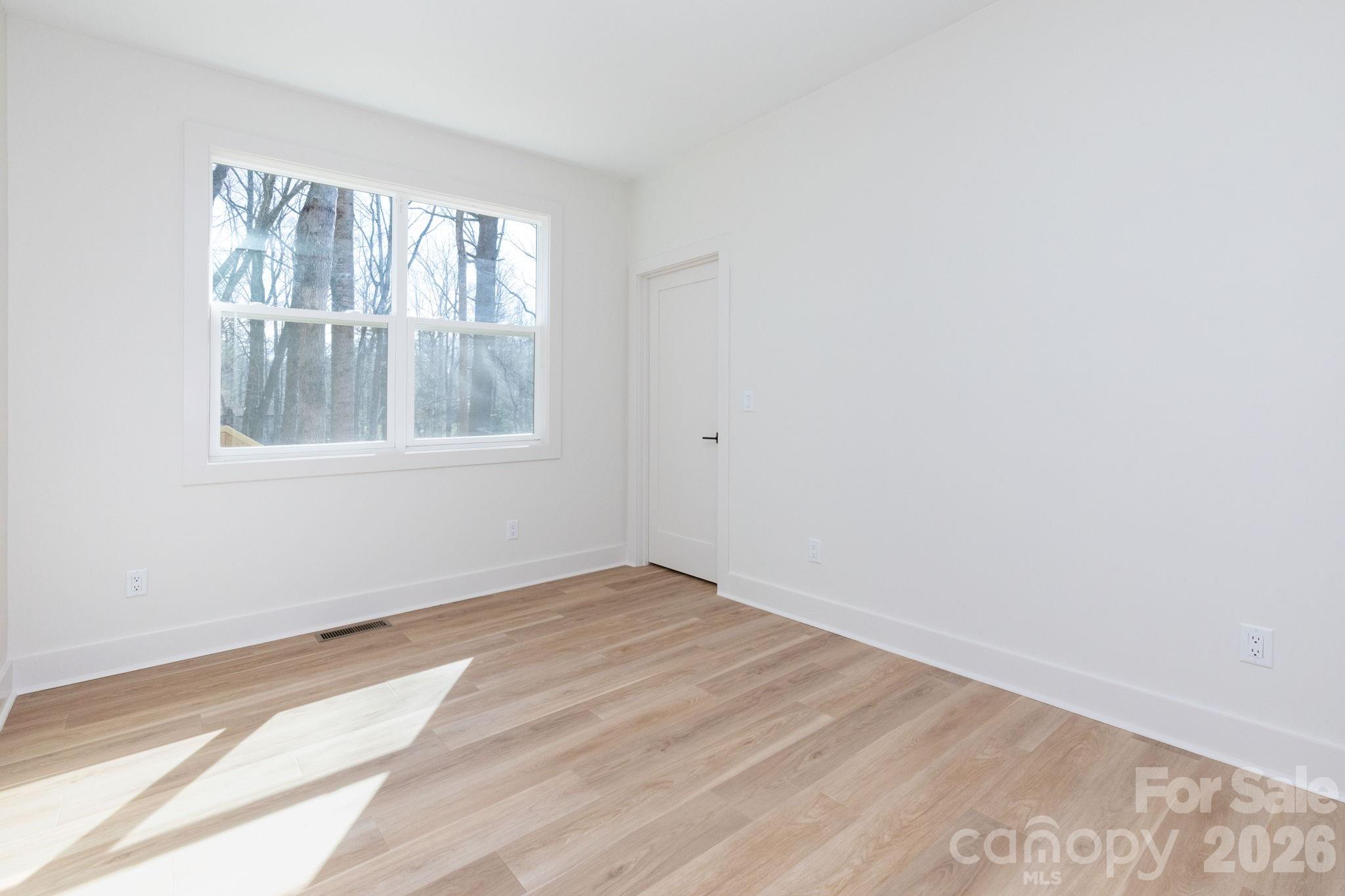 137 E Arbutus Trail Property Photo 18