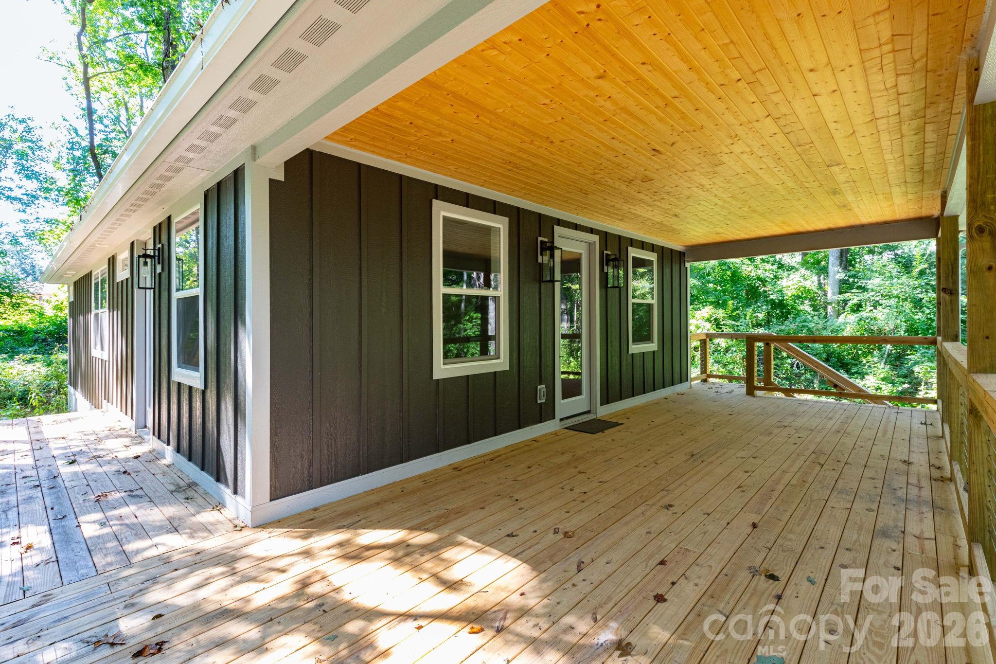 137 E Arbutus Trail Property Photo 21