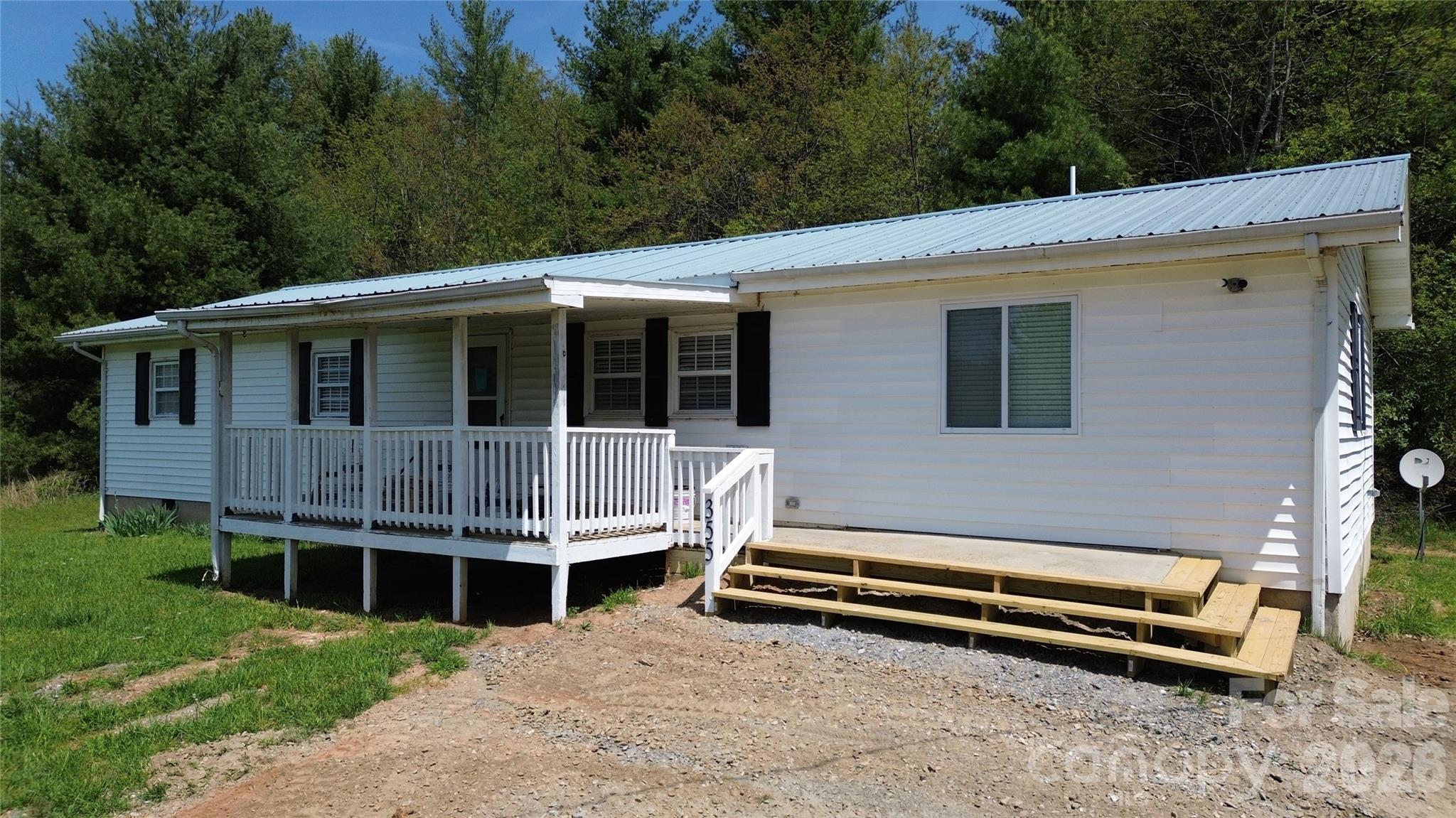 355 Round Knob Church Road Property Photo 2