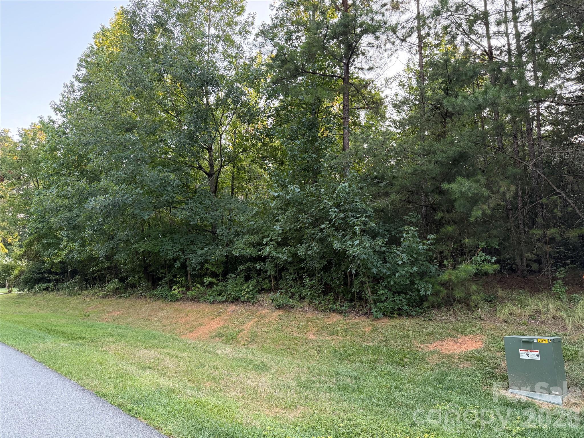 144 Heron Bay Drive Property Photo 1