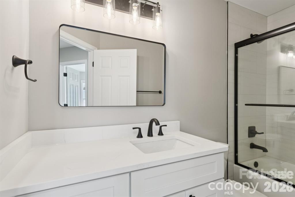 827 4th Street Property Photo 17