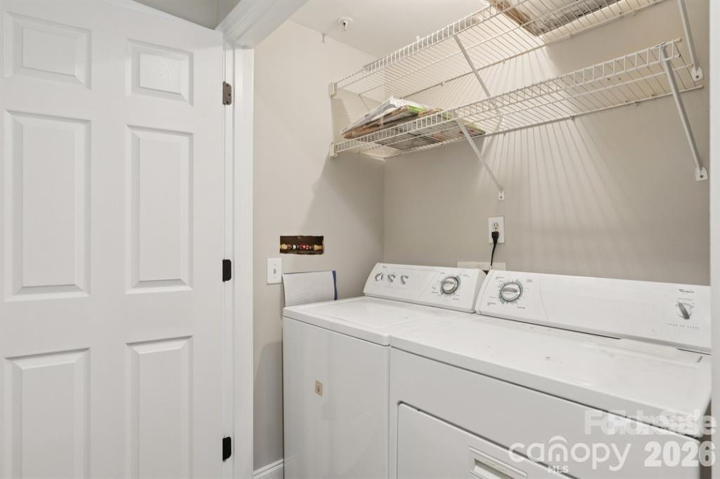 827 4th Street Property Photo 28