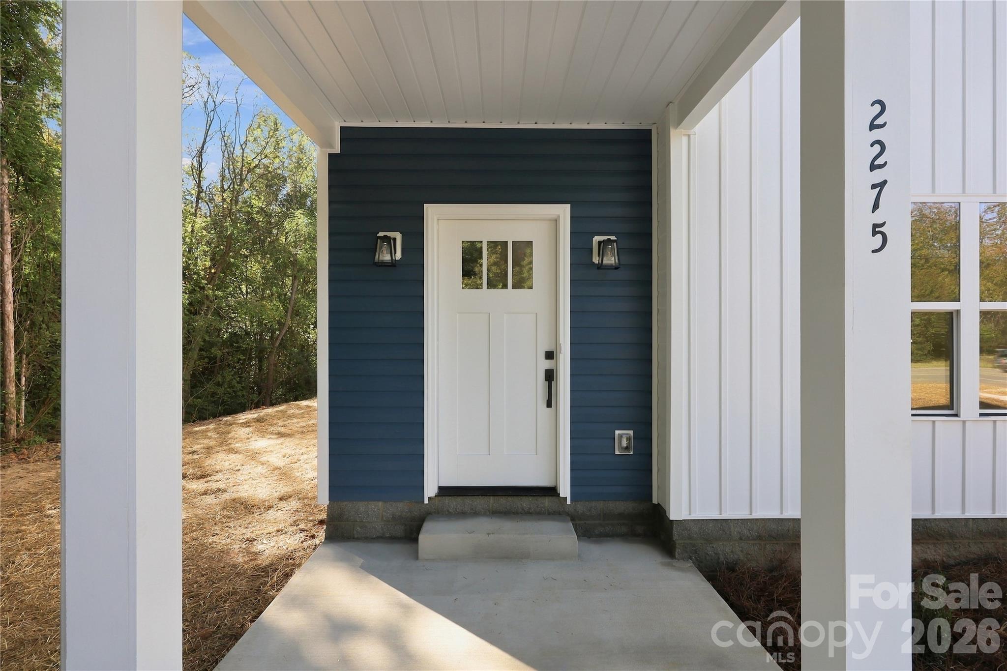 2275 S Jake Alexander Boulevard Property Photo 6
