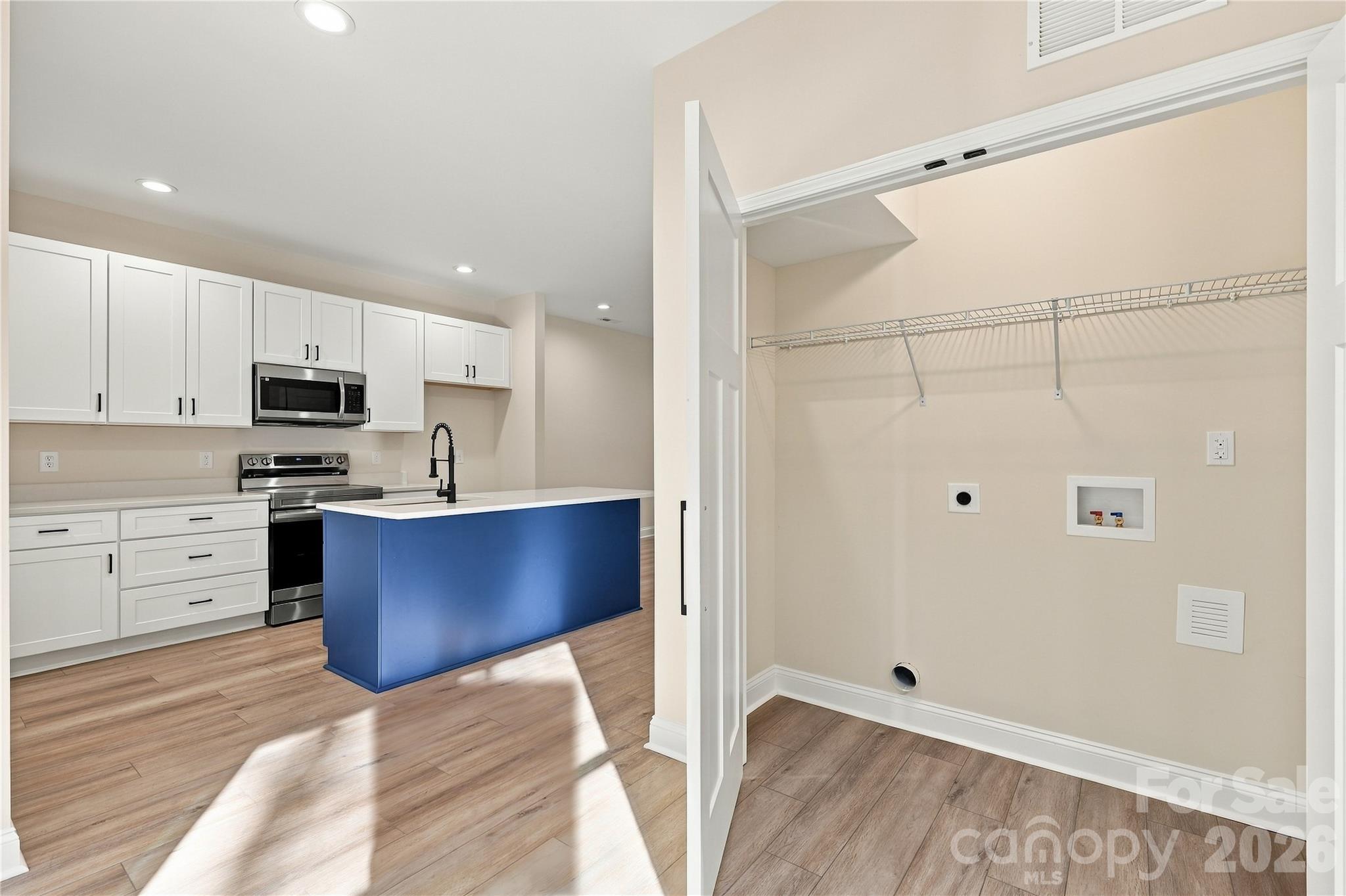 2275 S Jake Alexander Boulevard Property Photo 17