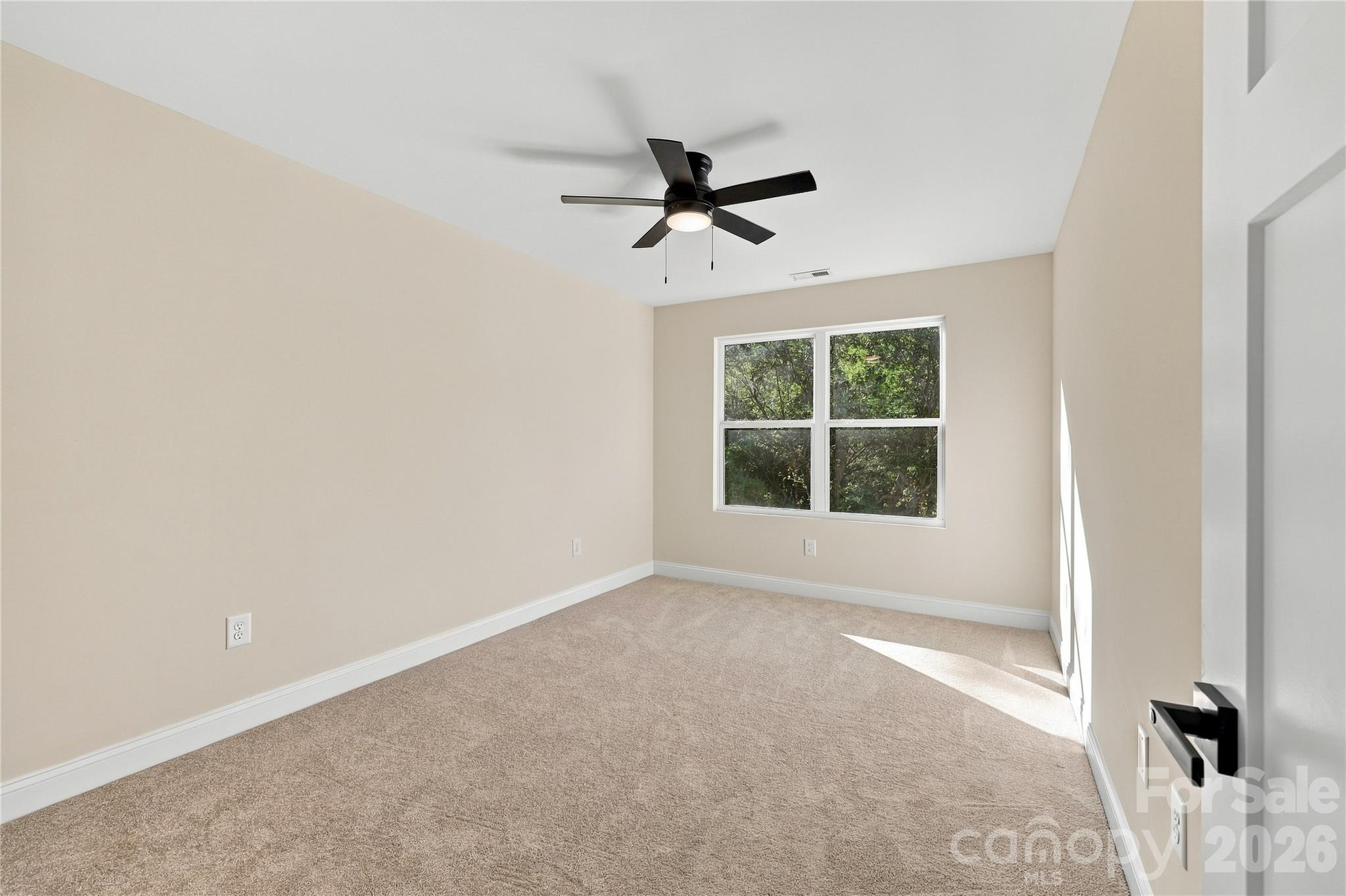 2275 S Jake Alexander Boulevard Property Photo 22
