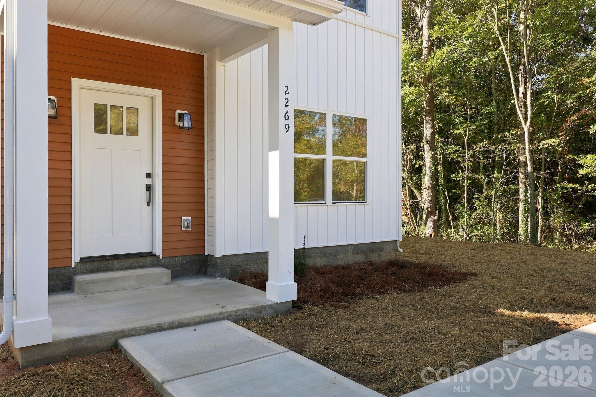 2269 S Jake Alexander Boulevard Property Photo 7