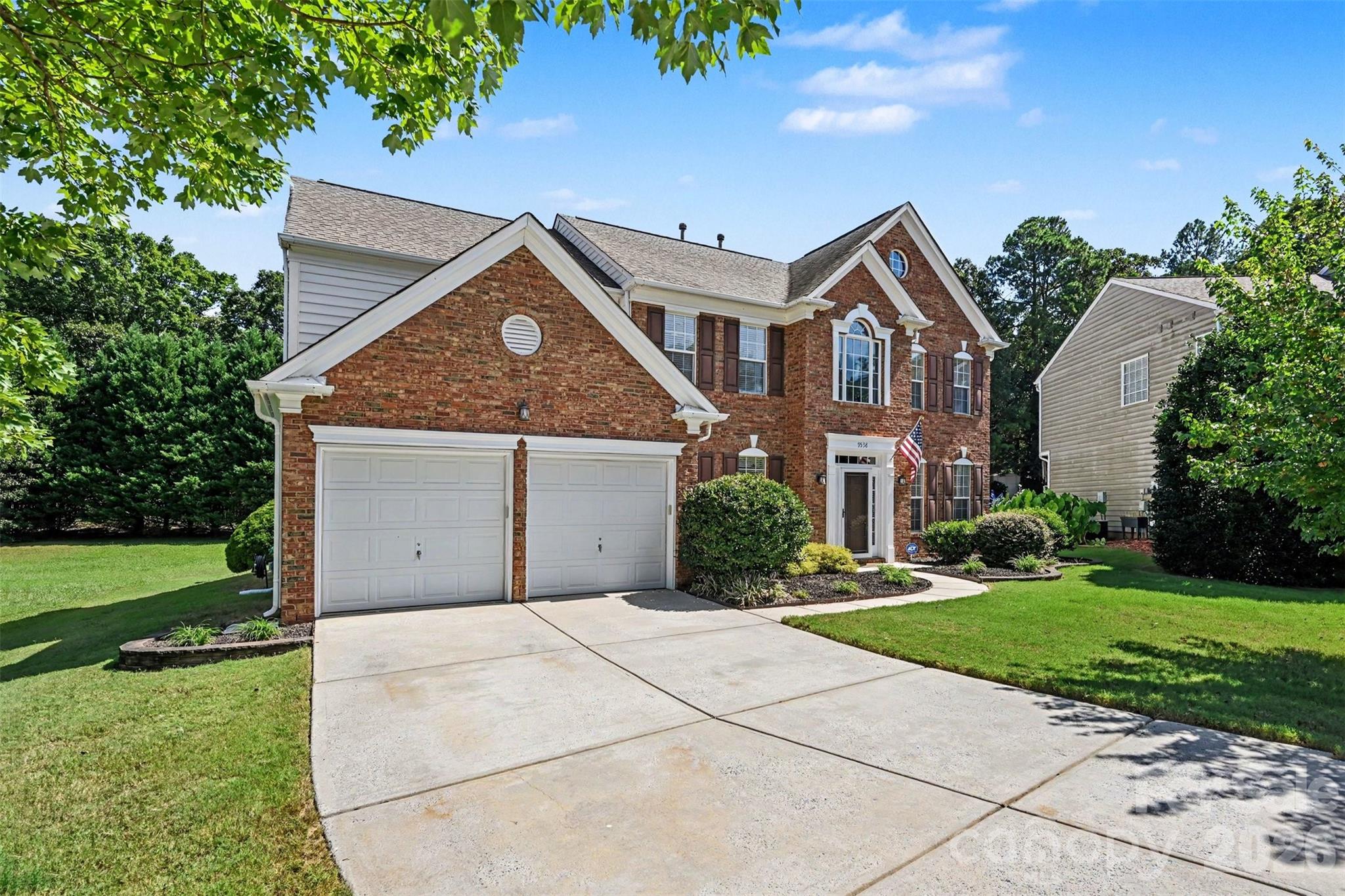 9538 Linden Tree Lane Property Photo 4