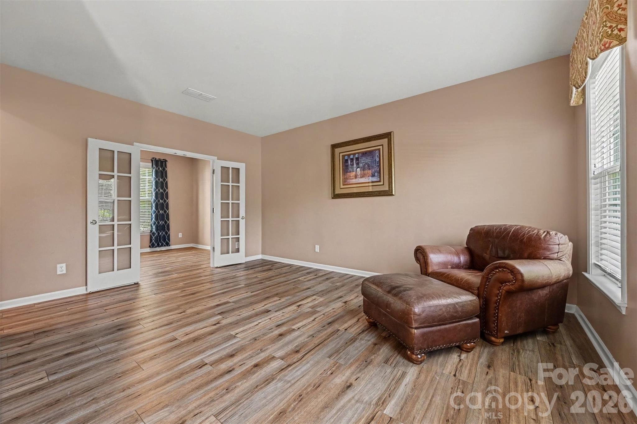 9538 Linden Tree Lane Property Photo 9