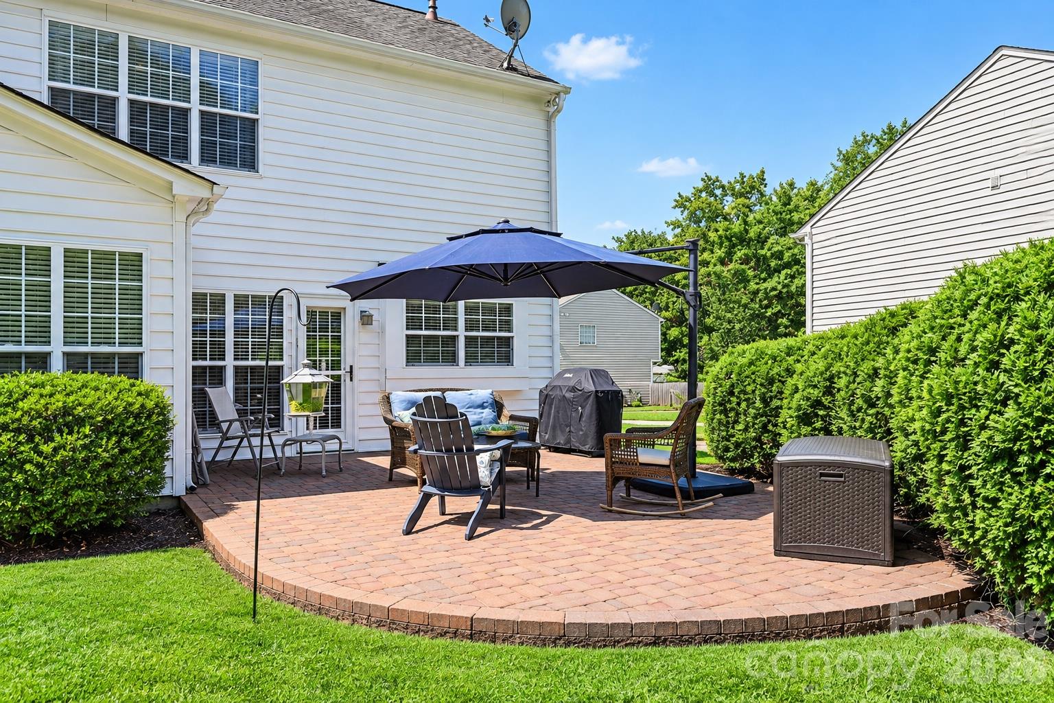 9538 Linden Tree Lane Property Photo 38