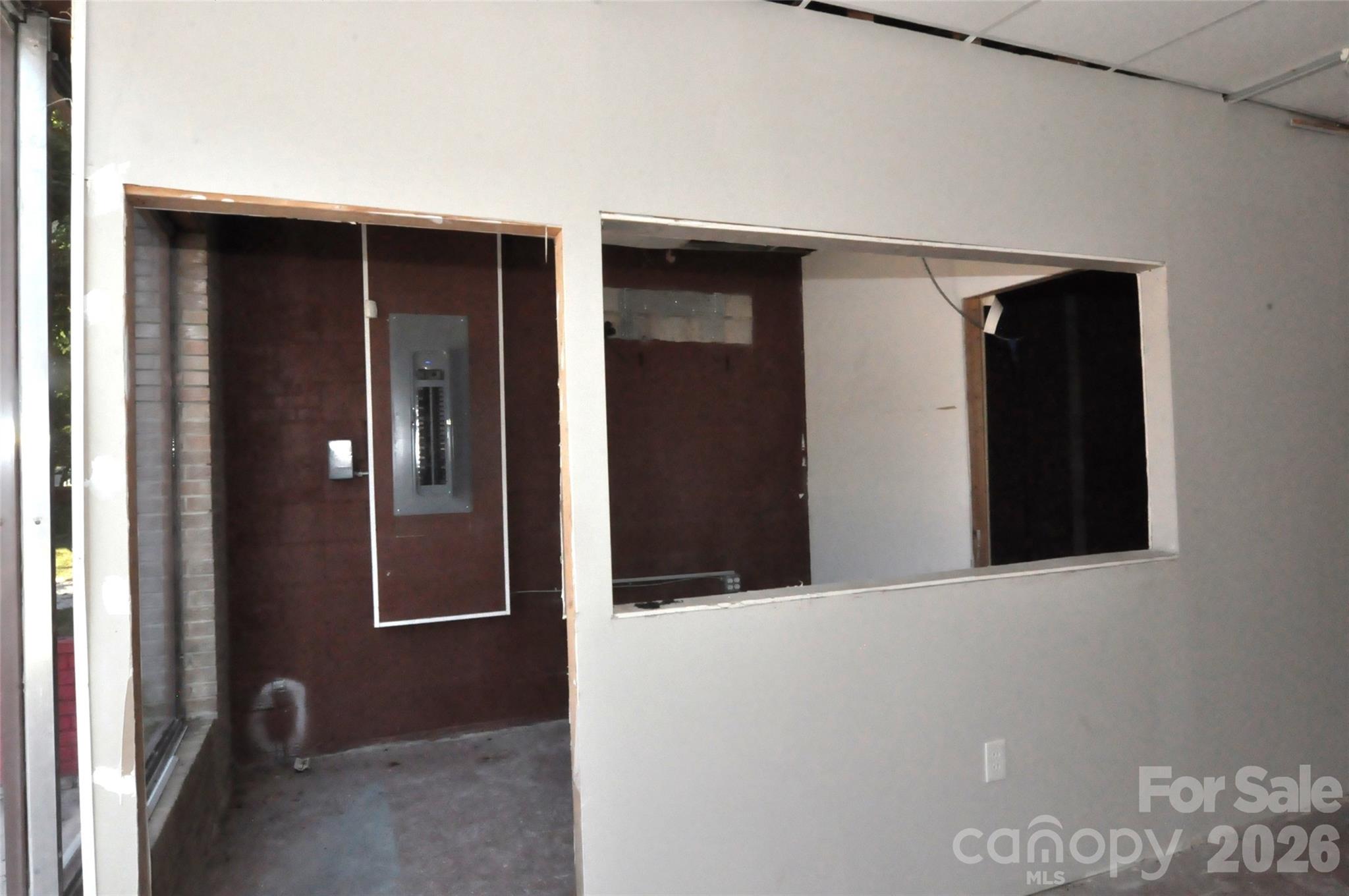 192 Columbia Street Property Photo 6