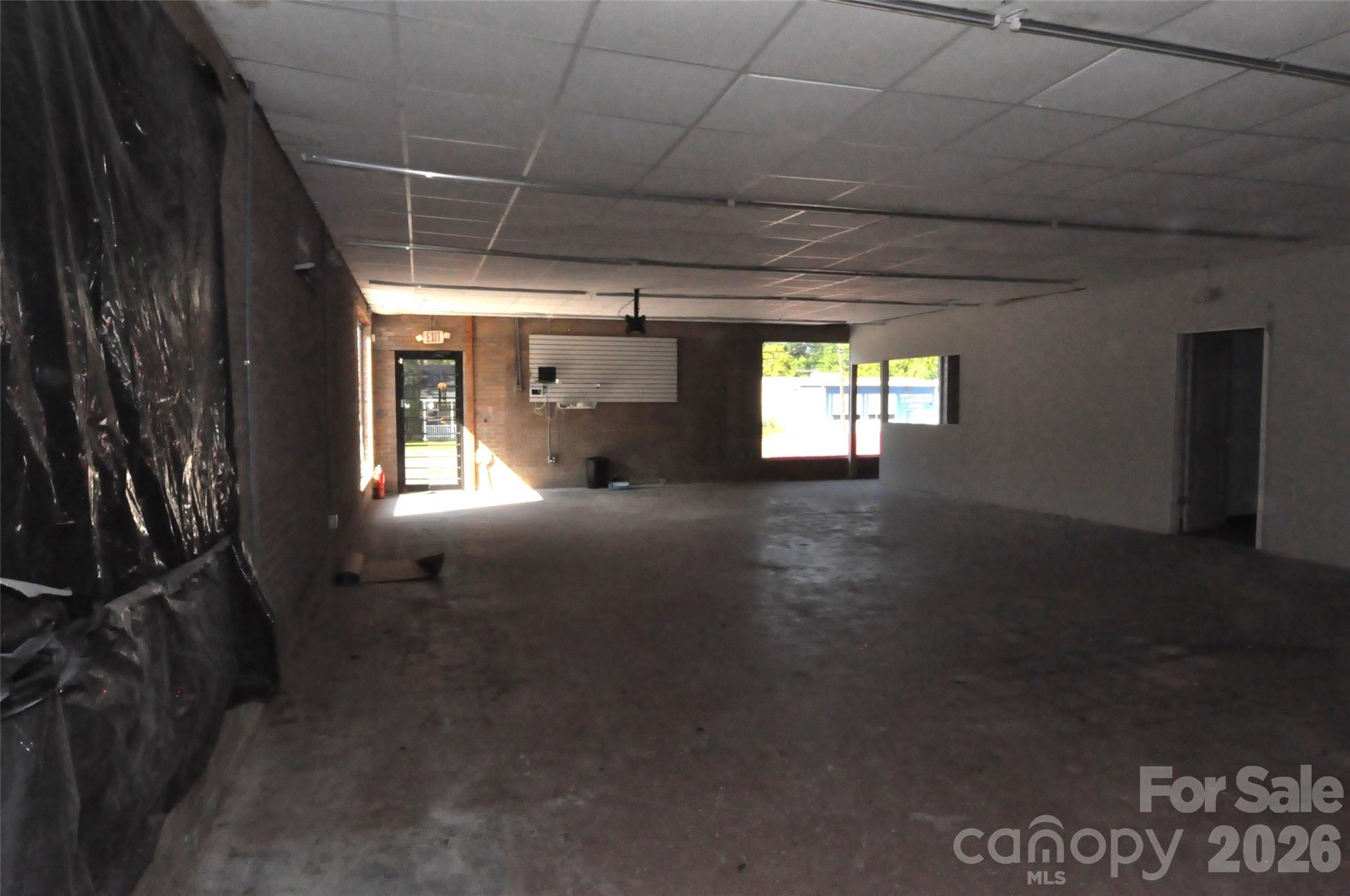 192 Columbia Street Property Photo 8