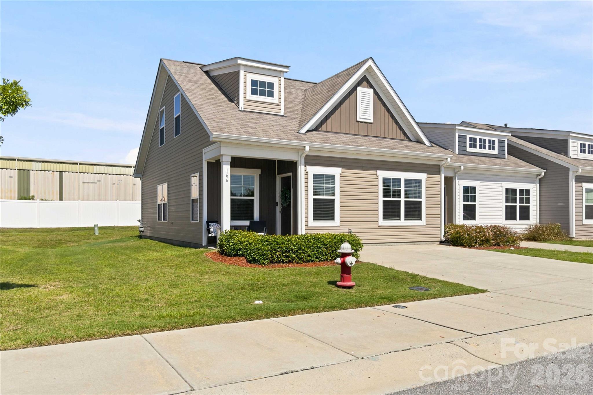 166 Canina Lane Property Photo 2