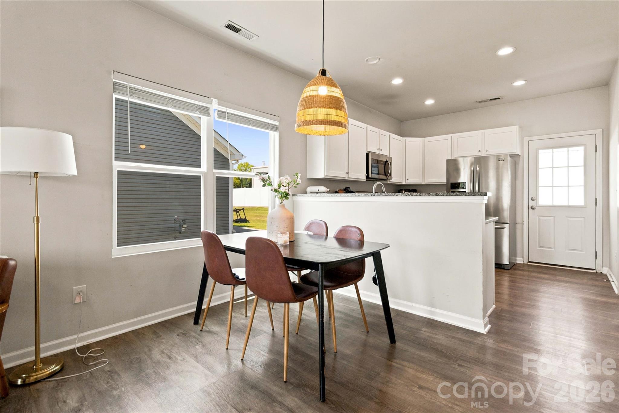 166 Canina Lane Property Photo 10