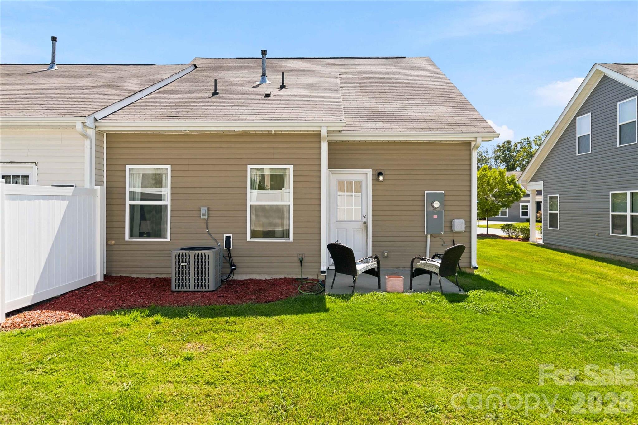 166 Canina Lane Property Photo 27