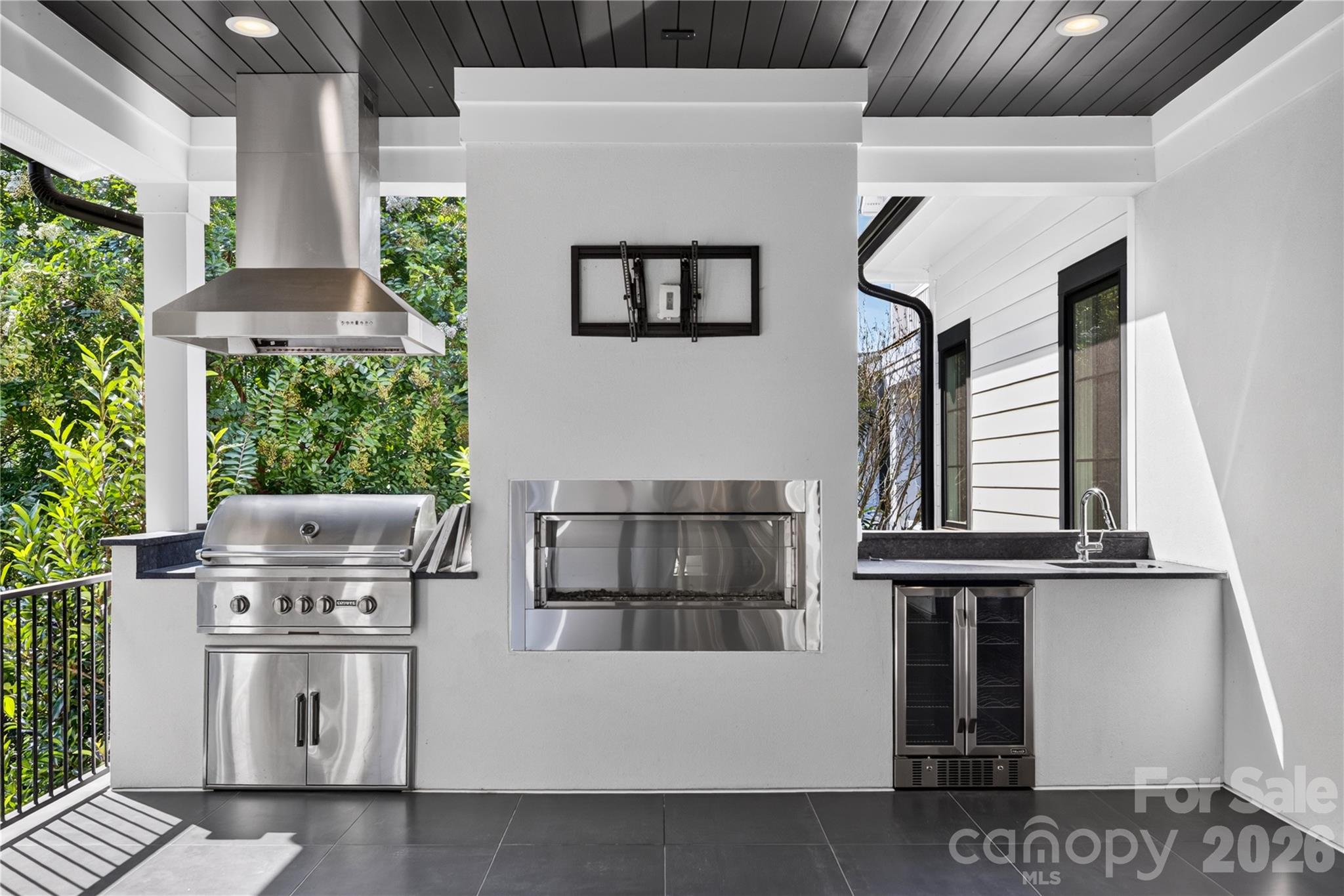 632 Ideal Way Property Photo 22