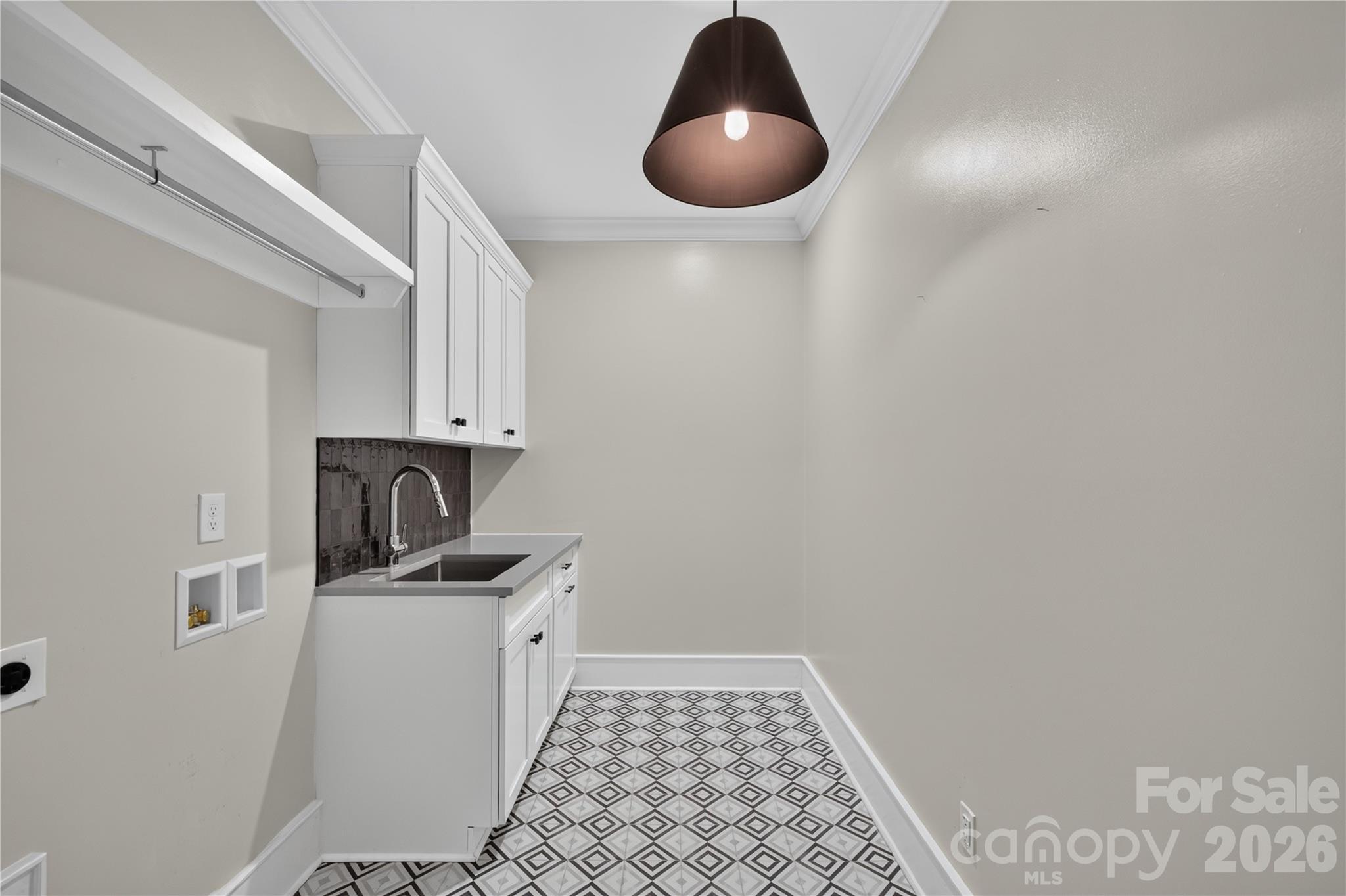 632 Ideal Way Property Photo 34