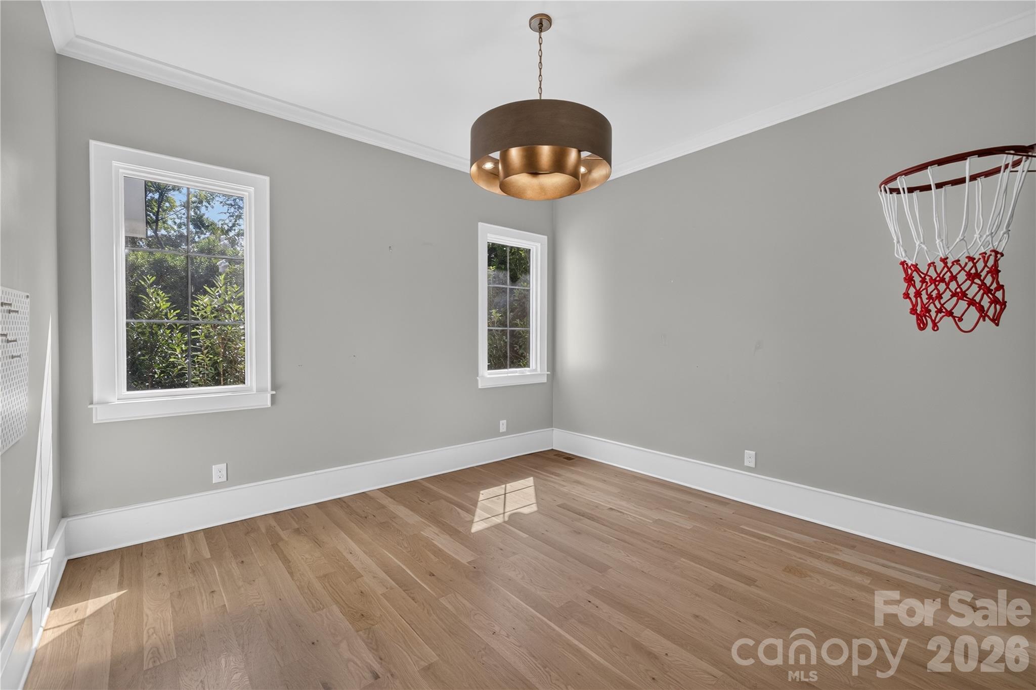 632 Ideal Way Property Photo 38