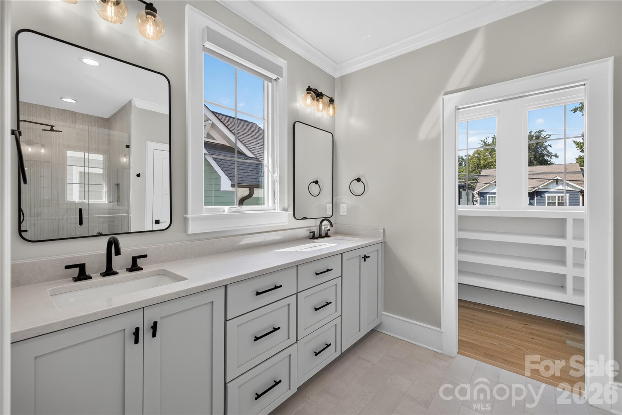 632 Ideal Way Property Photo 44