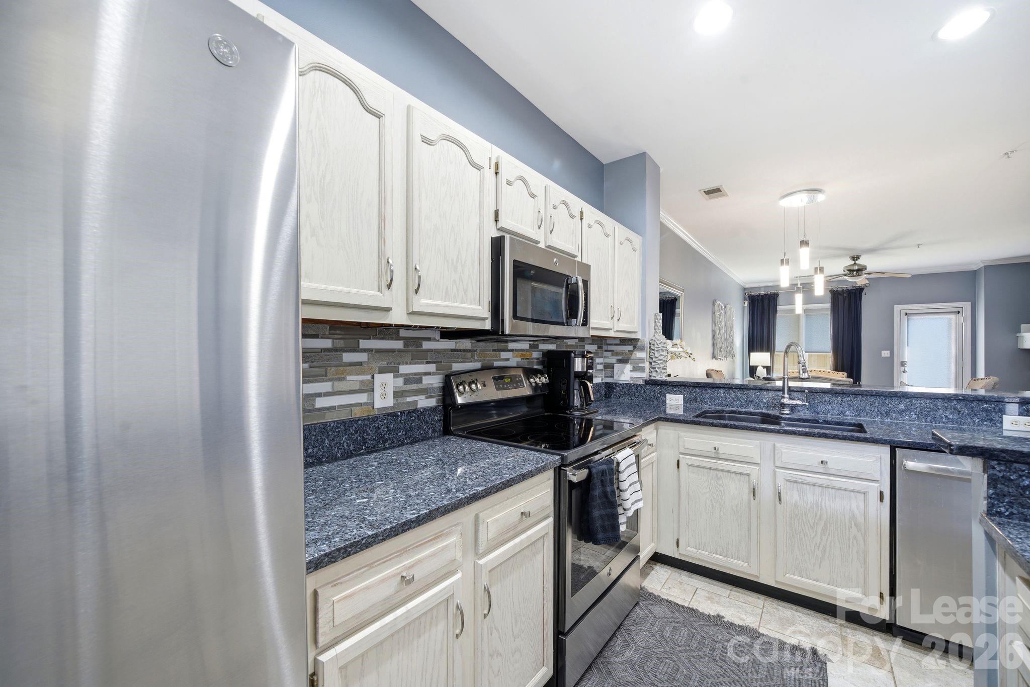 1029 Park West Drive Property Photo 6