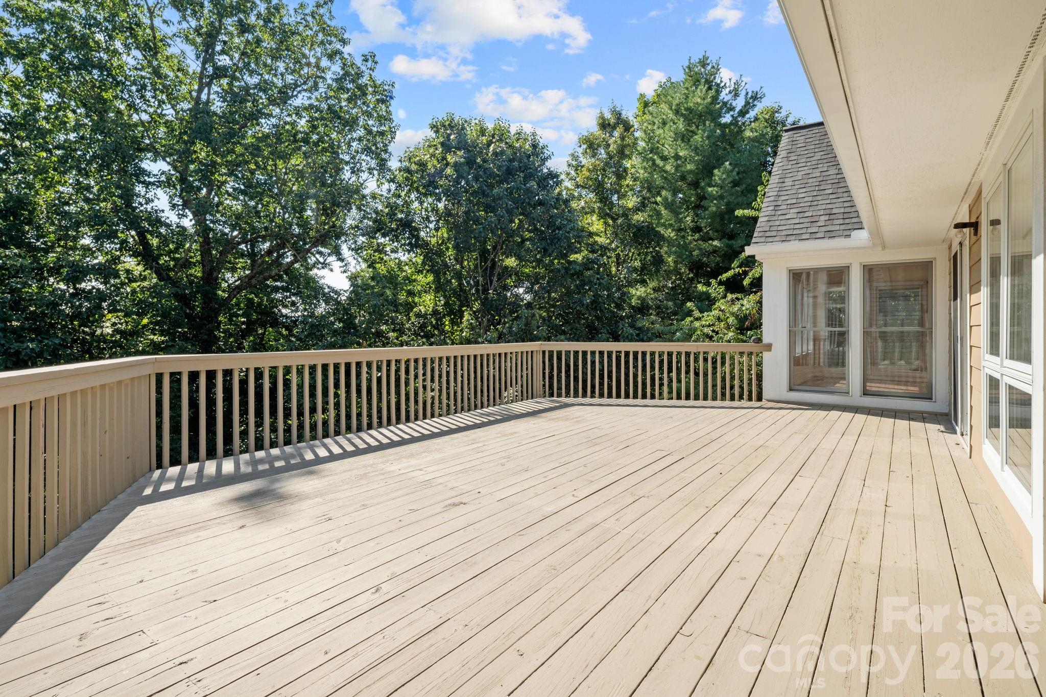 324 Dawnbrook Drive Property Photo 24