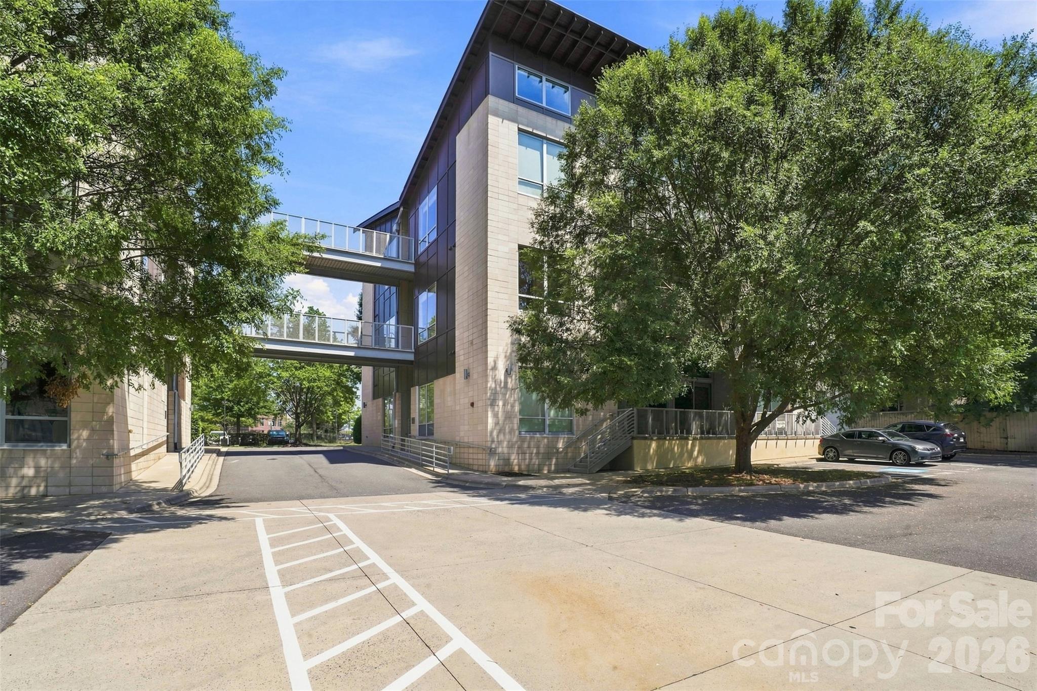 2116 Mcclintock Road Property Photo 2