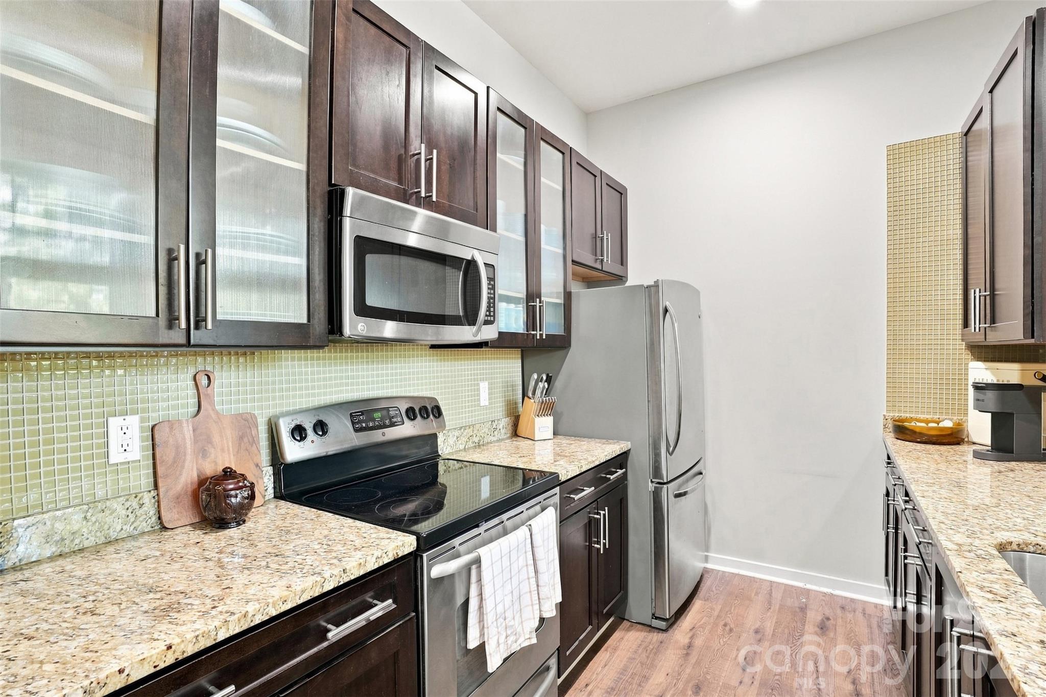 2116 Mcclintock Road Property Photo 14